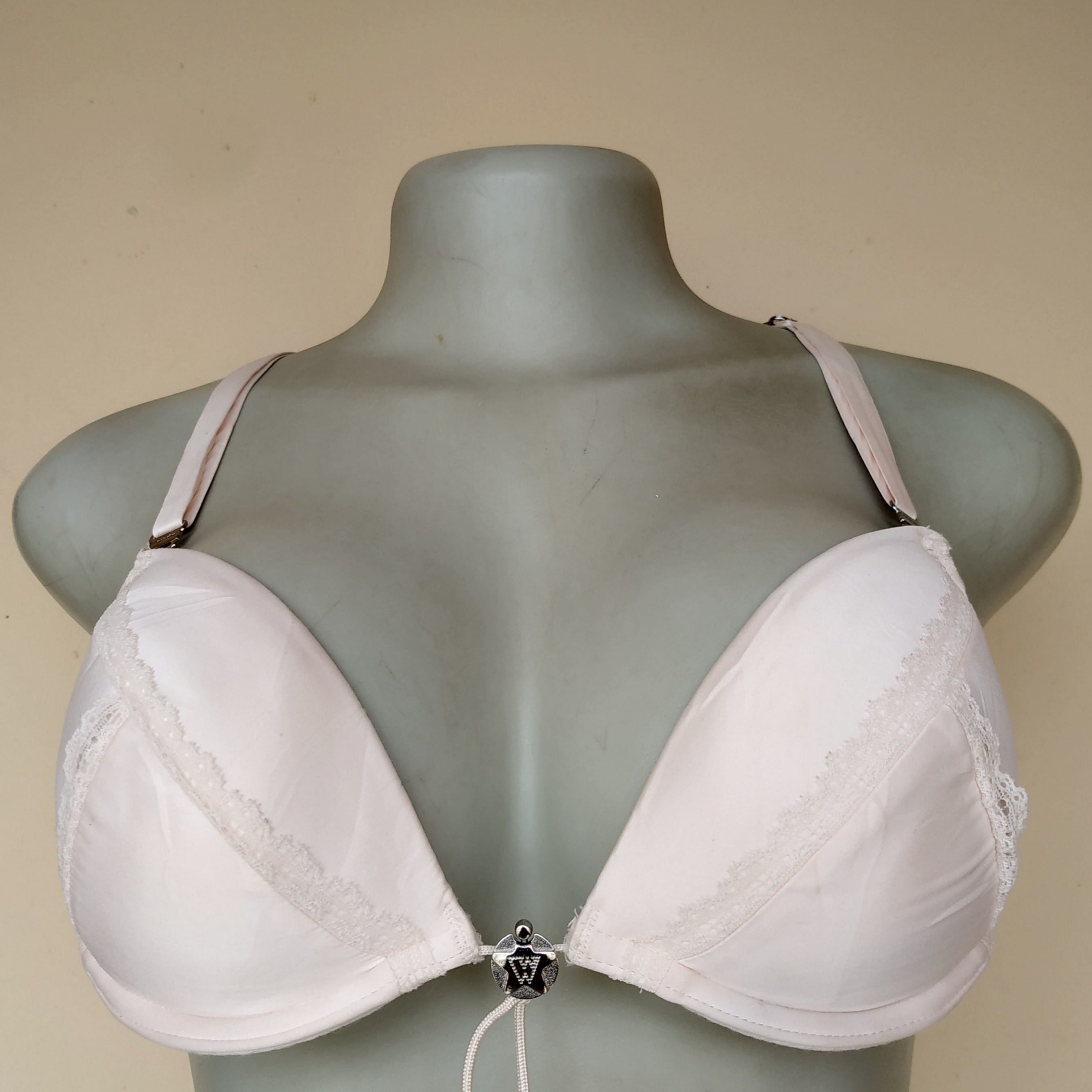 36A - Wonder Bra Cream Light Padded Bra