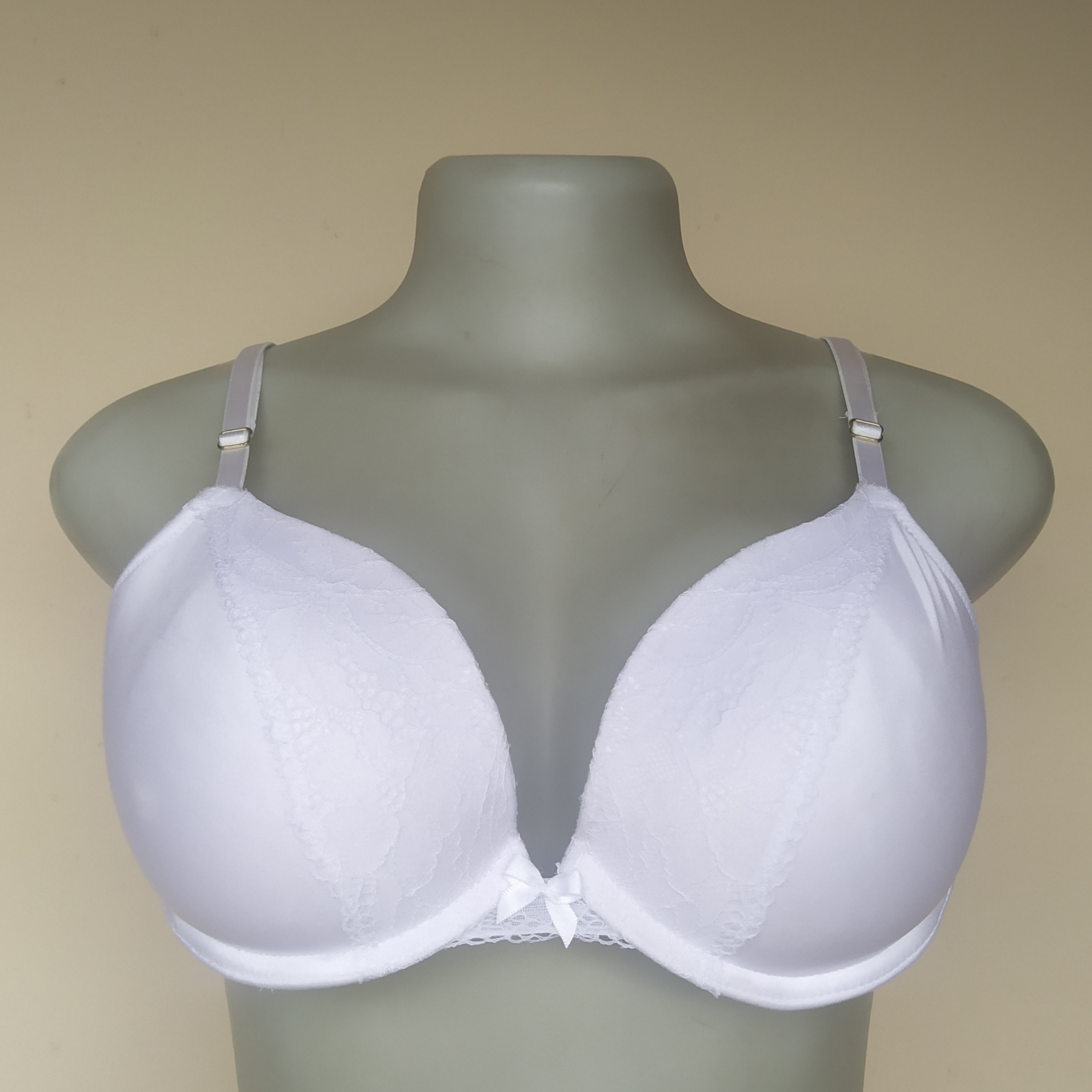 36C - Unbranded White Light Padded Bra