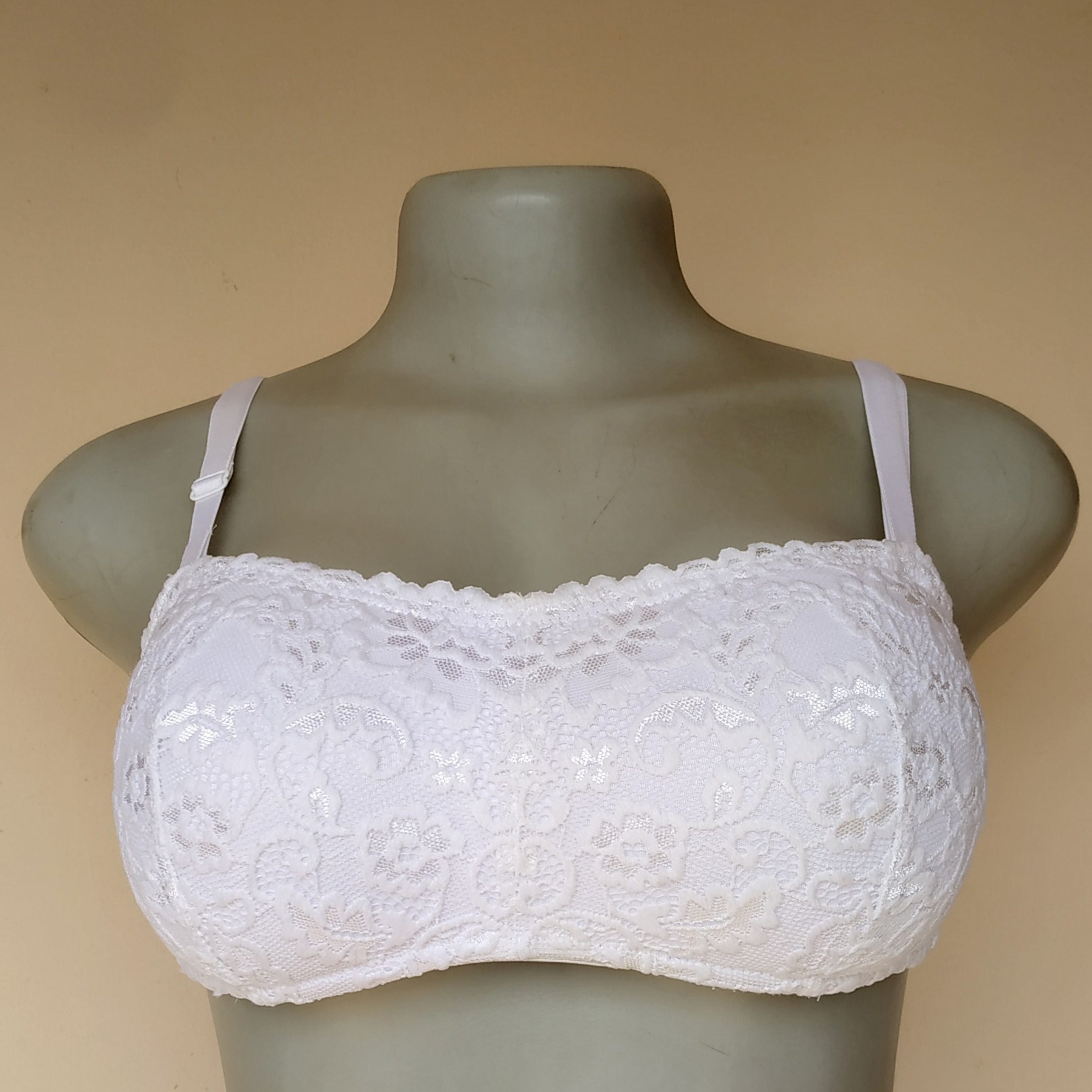 UK 8 - Tu White Tube Bra Top