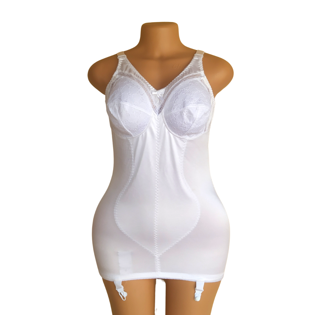 UK 16 - Preloved White Girdle Slip