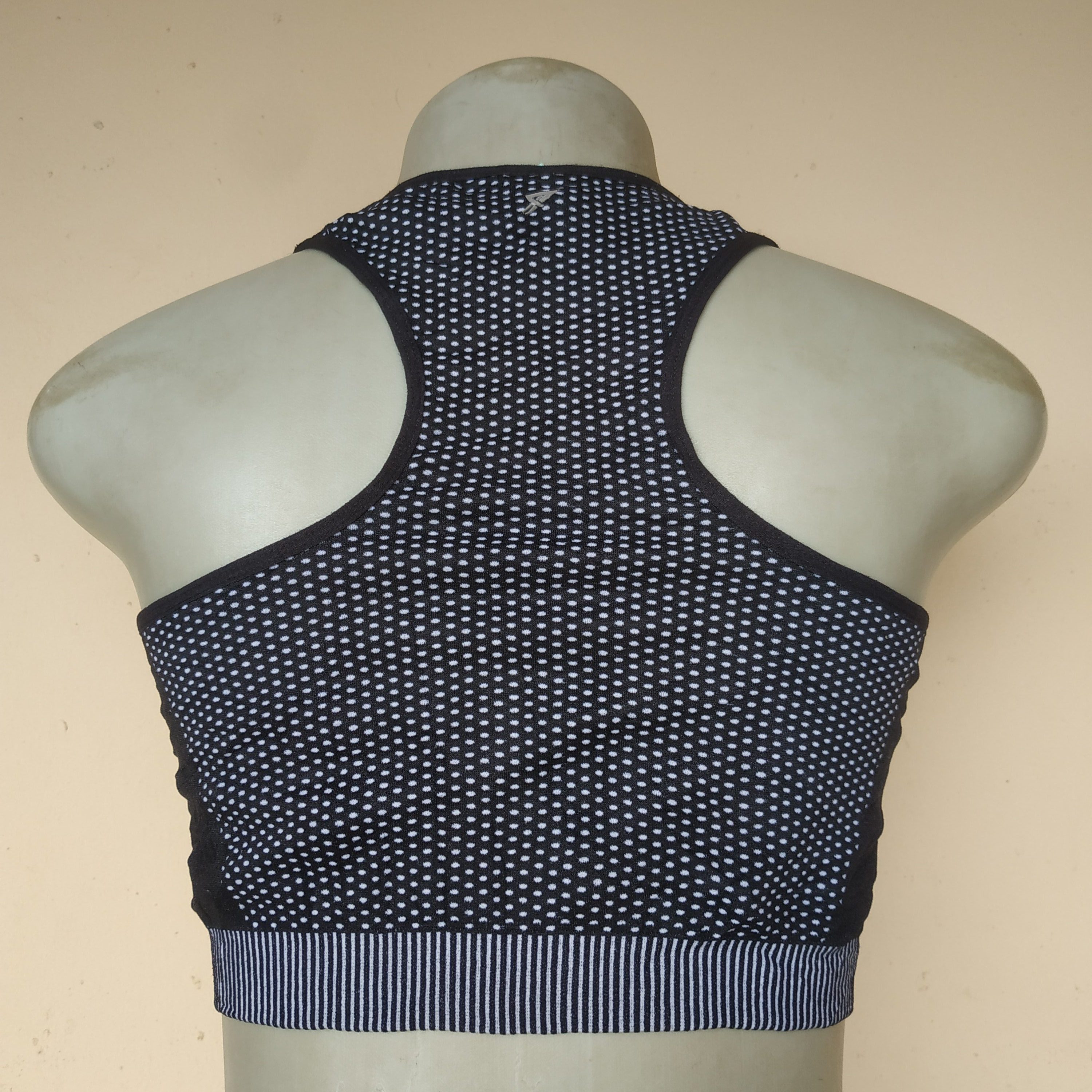 2hKEfc3v7Lm_s4z_rJEUM_8PPsTZmBNhI_XhzdnJf1U