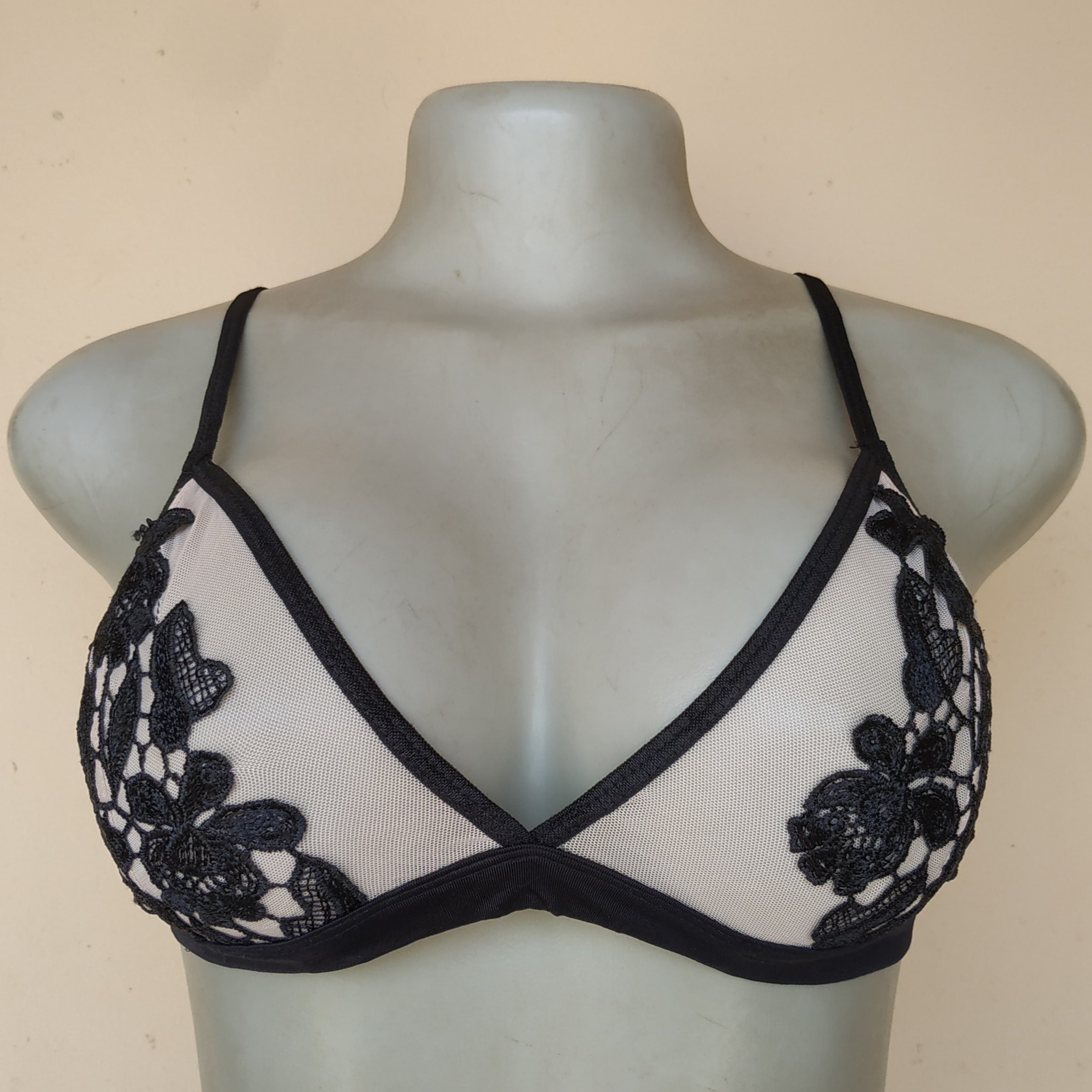 Uk 10 - Secret Possessions Patterned Bralette