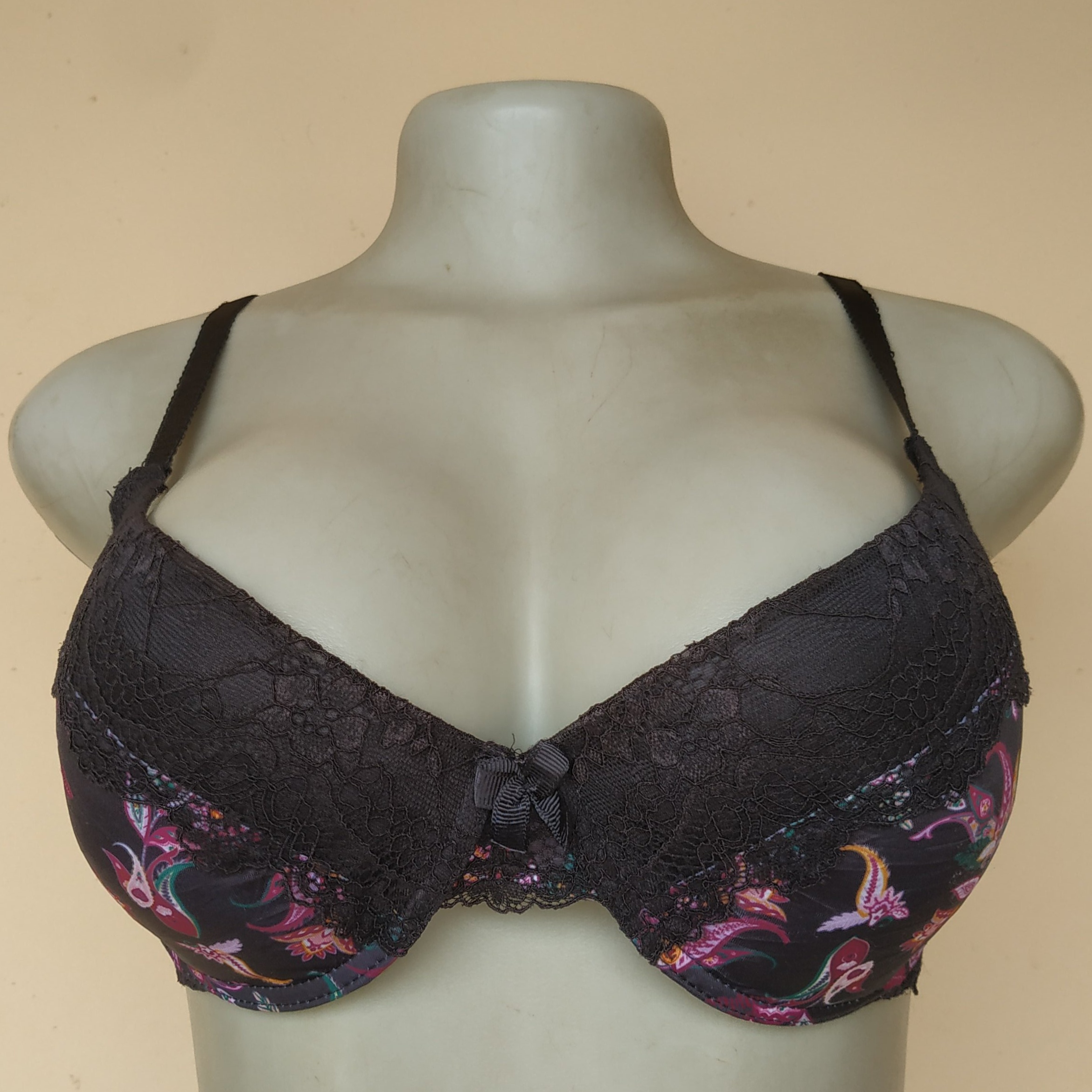 jF_iNe2ayGgKRWfq_R59Dll4xXGoMgAQels38DTl3Uw