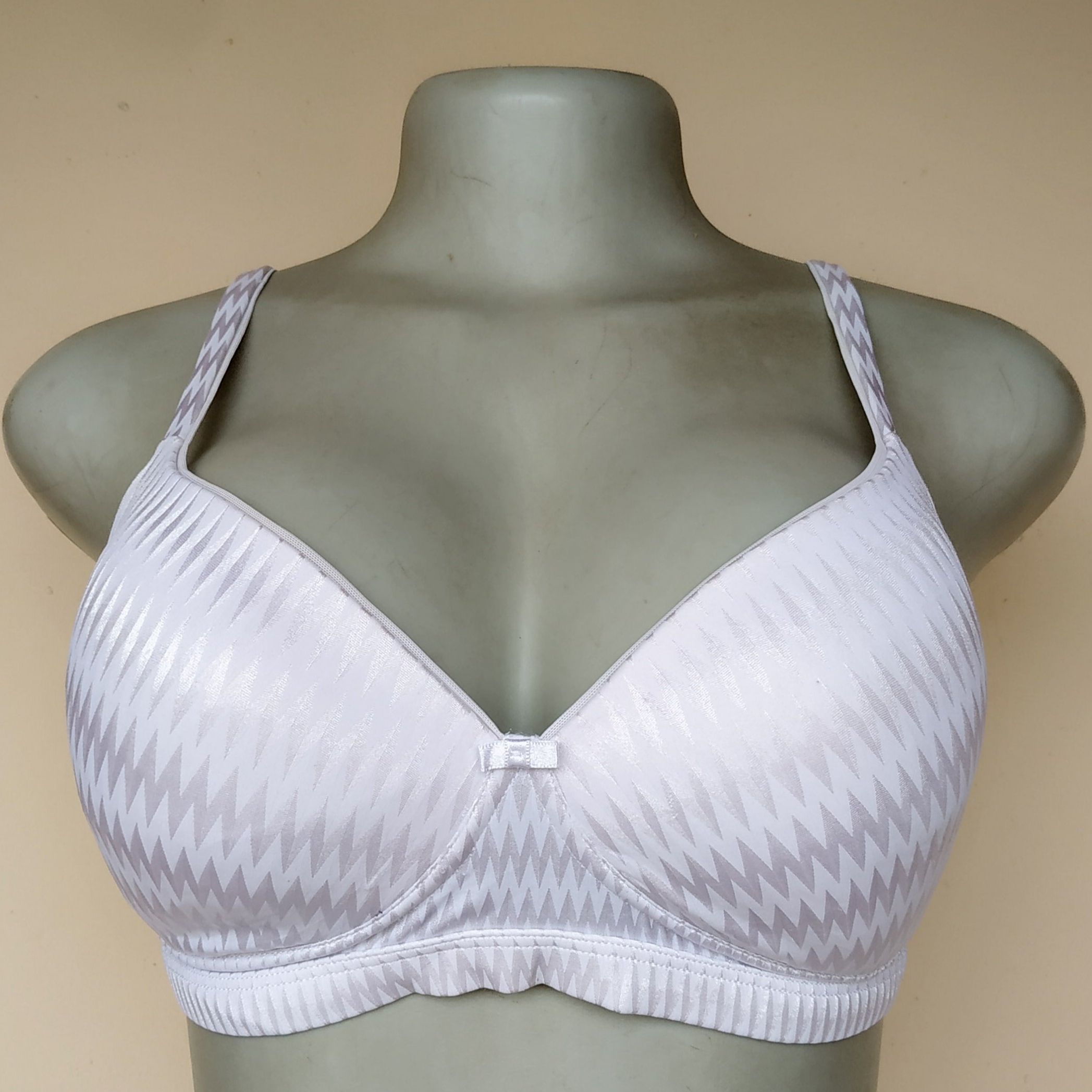 34C - M&S OFF White Non Wired Bra