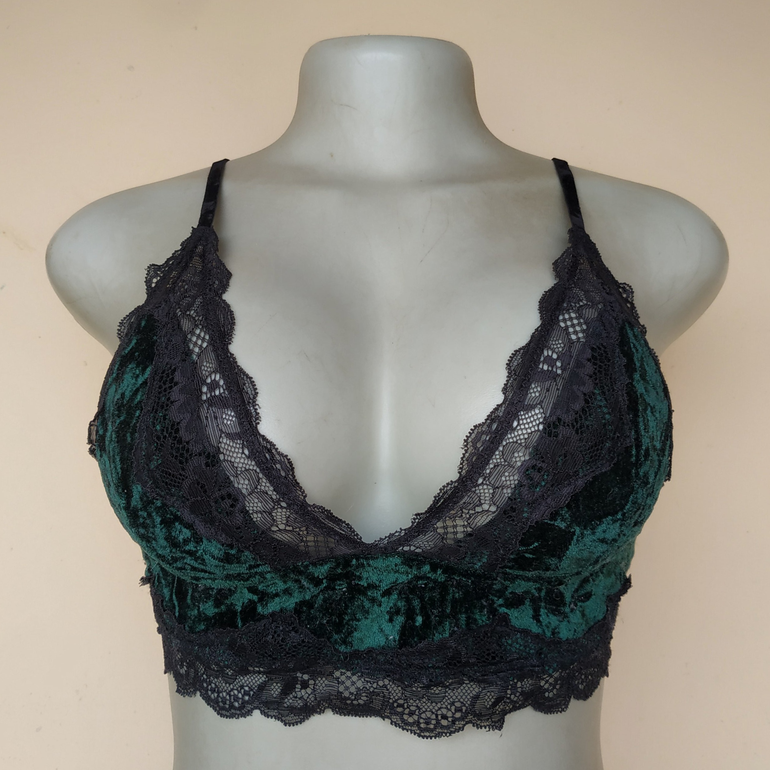 UK 8 - Unbranded Two Color Velvet Mix Bralette
