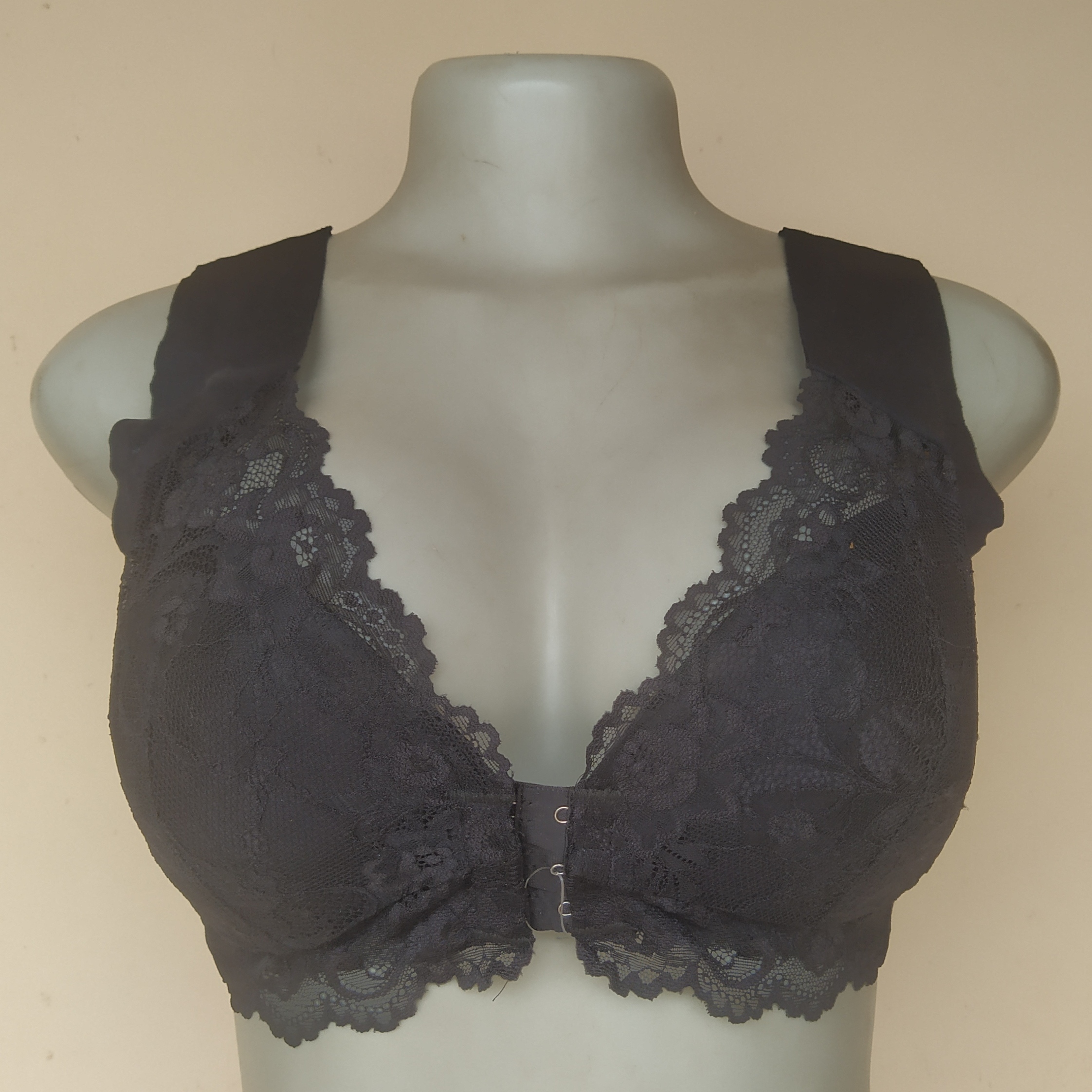 Preloved Black Lace Bralette – Okriks
