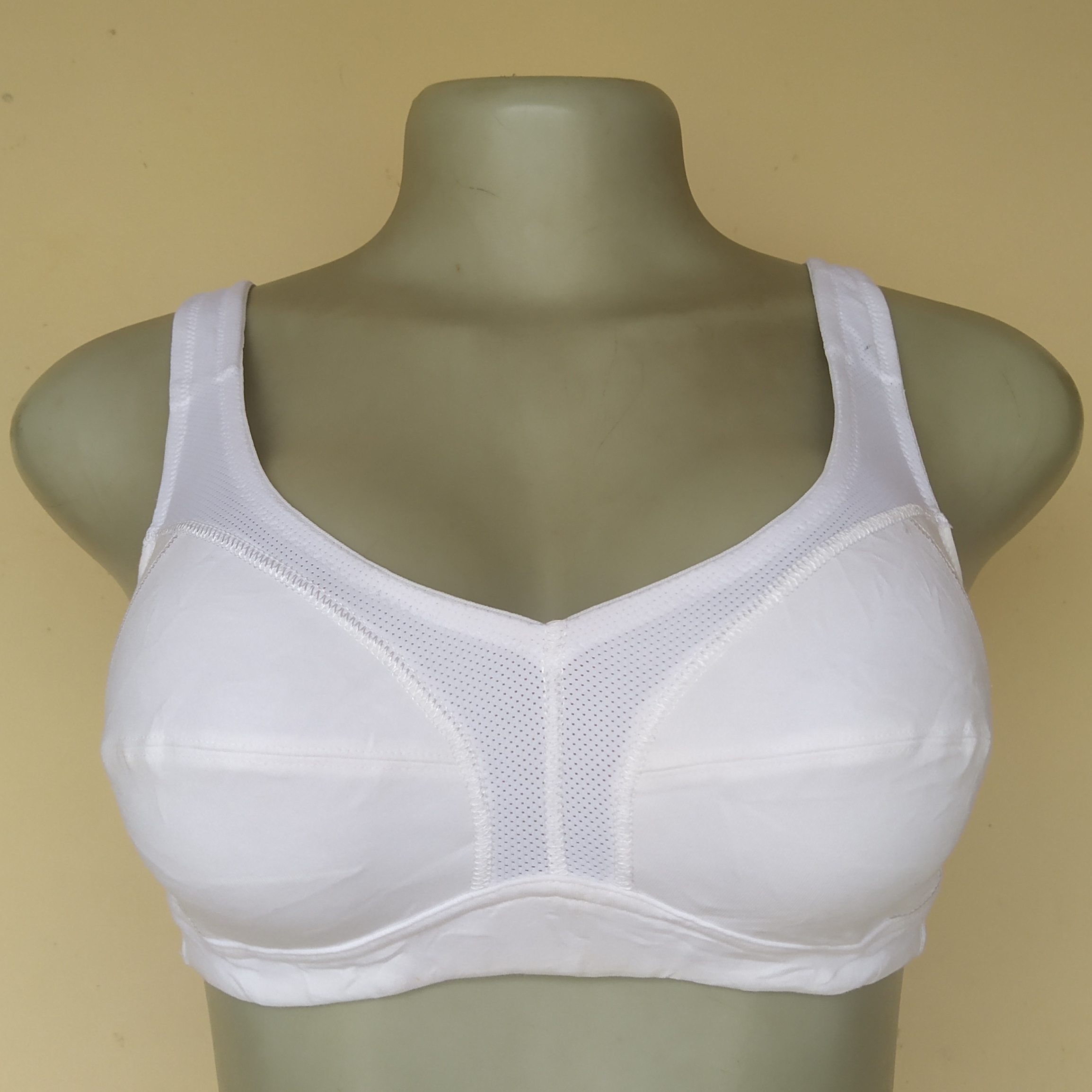 38A - Unbranded White Non Wired Non Padded Bra