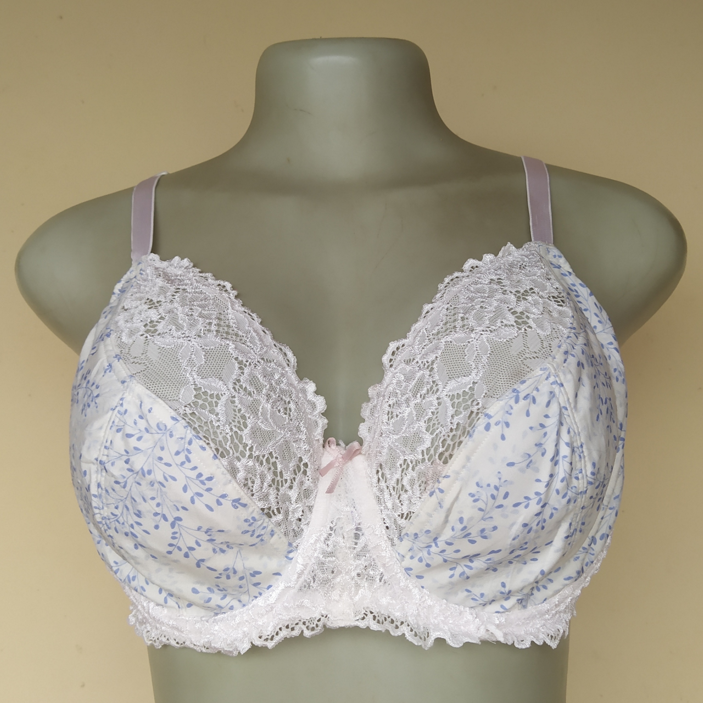 40C - Unbranded Print Non Padded Bra