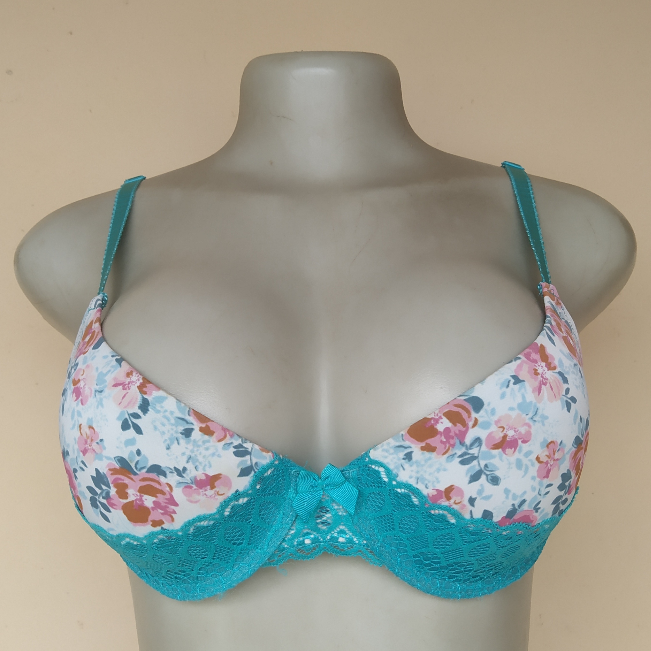 RtXCI_NCg3SsAoKEnEgOK24OzBw5lmruazdCWE1CFhE