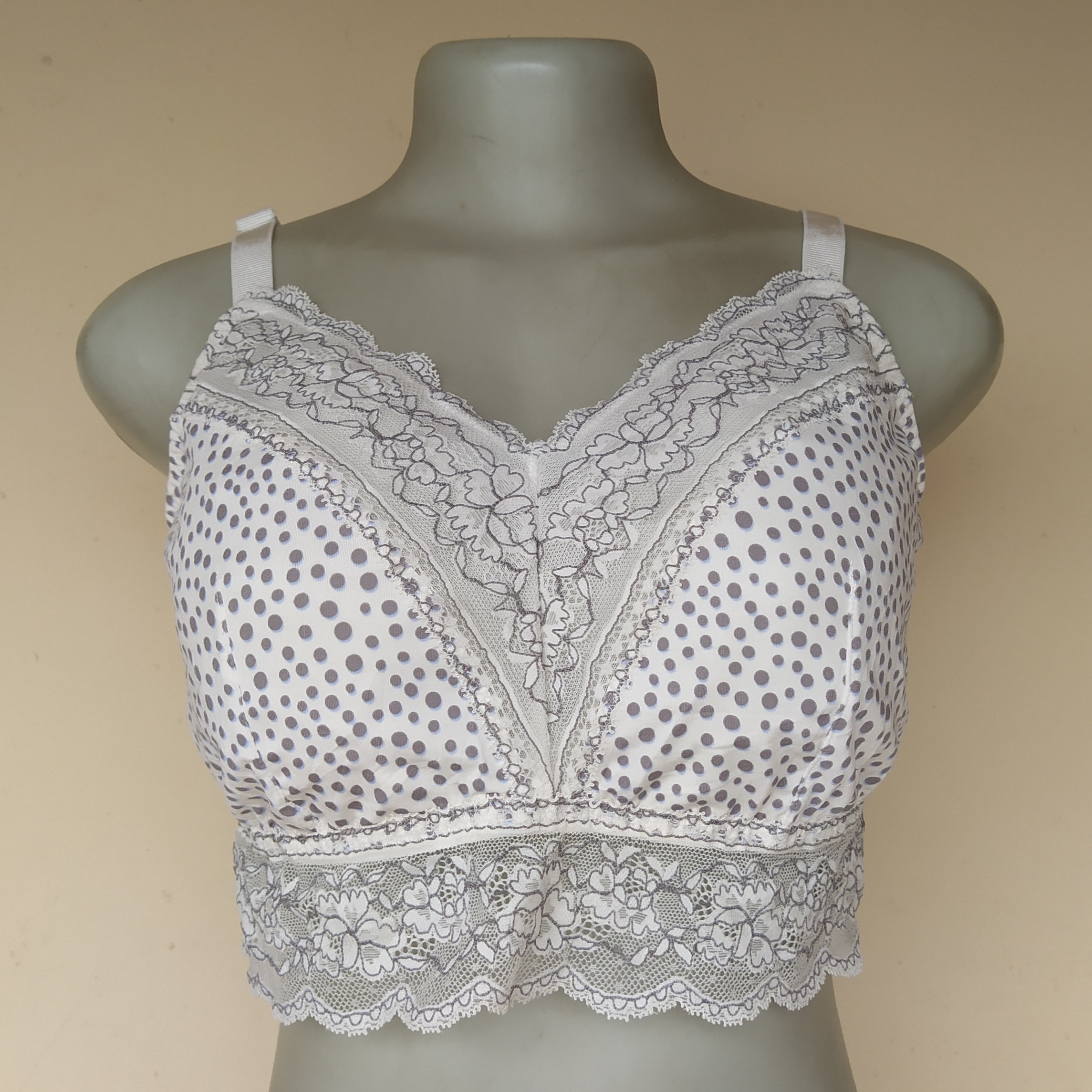 pVaJYDM-EBE5_YW2v7DZH-KMhLnOx-_DQozIIutQTsQ