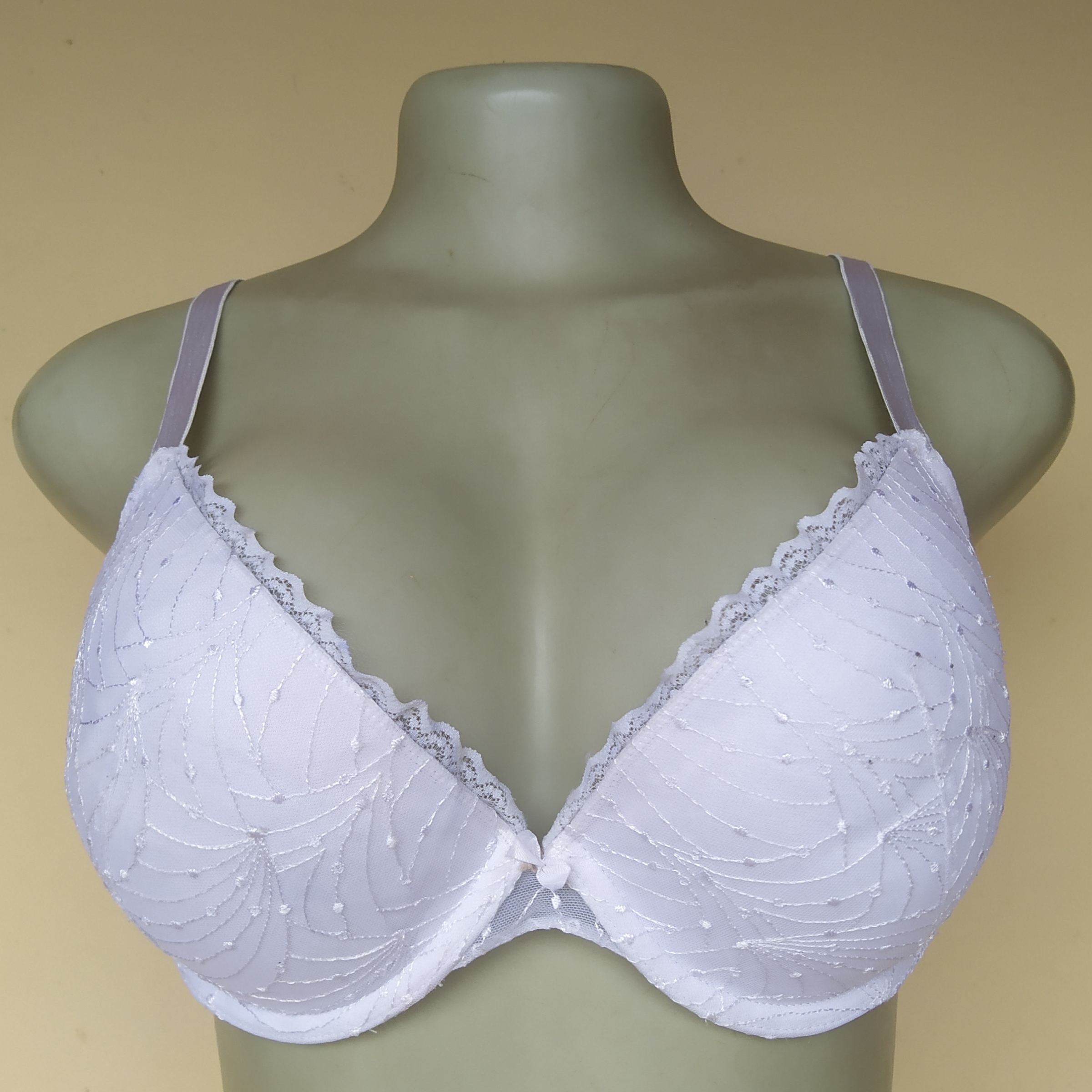 guYUiSbe-66nBC9q-nwzUkMB00huUtMnOYjvOyCKiy8