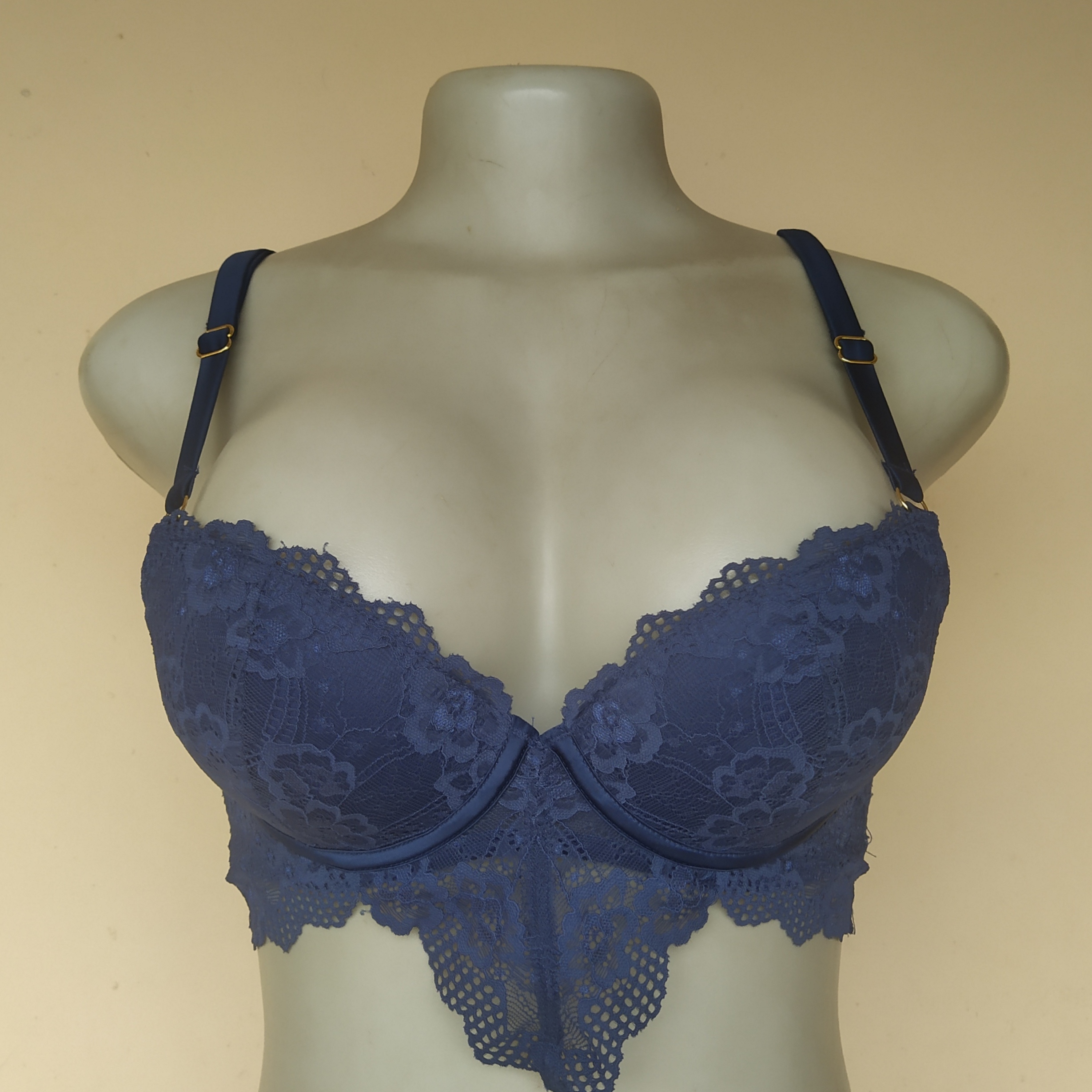 jyOXusKXMUbhFcwlLIJzcpy6wZi1nMaUu_XBUUJ6240