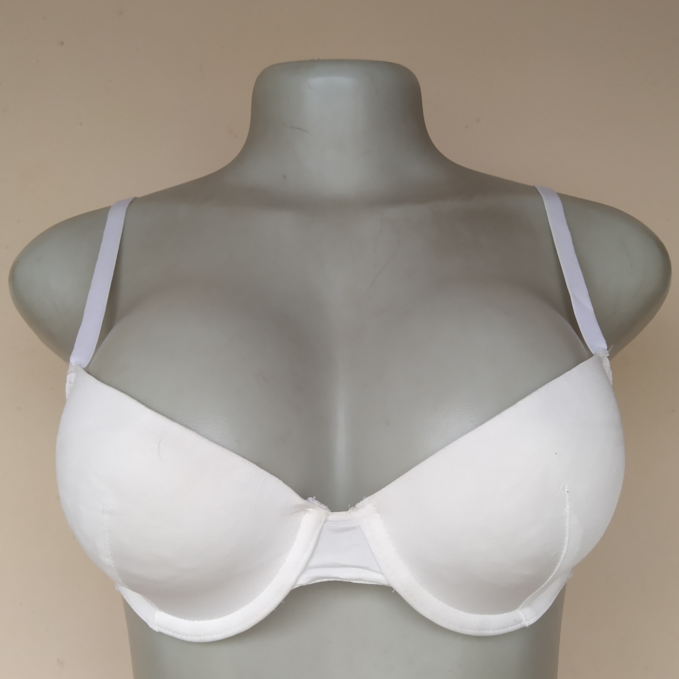 qCT90cbGxW_h1dzi11xfA6WMX681m1kQ9O4Yynsns3E