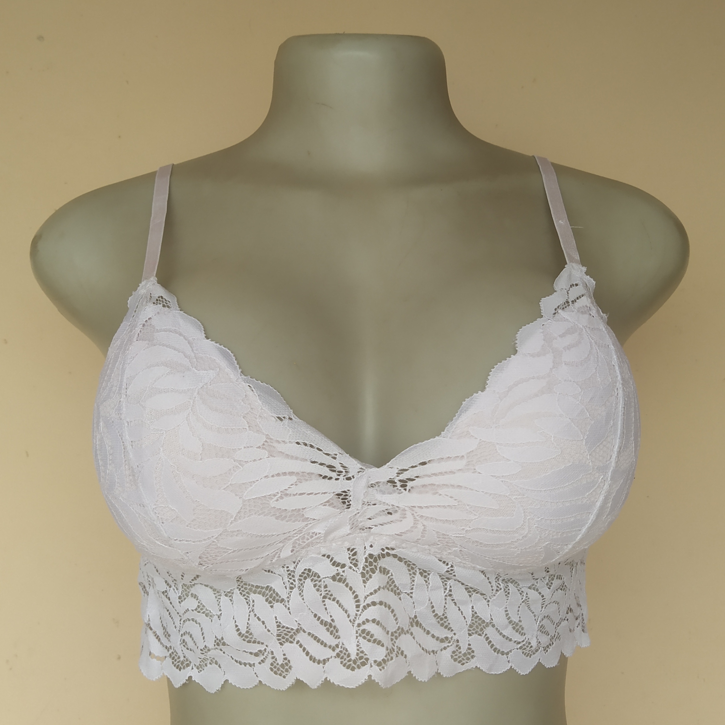 UK 8 - Unbranded White Bralette