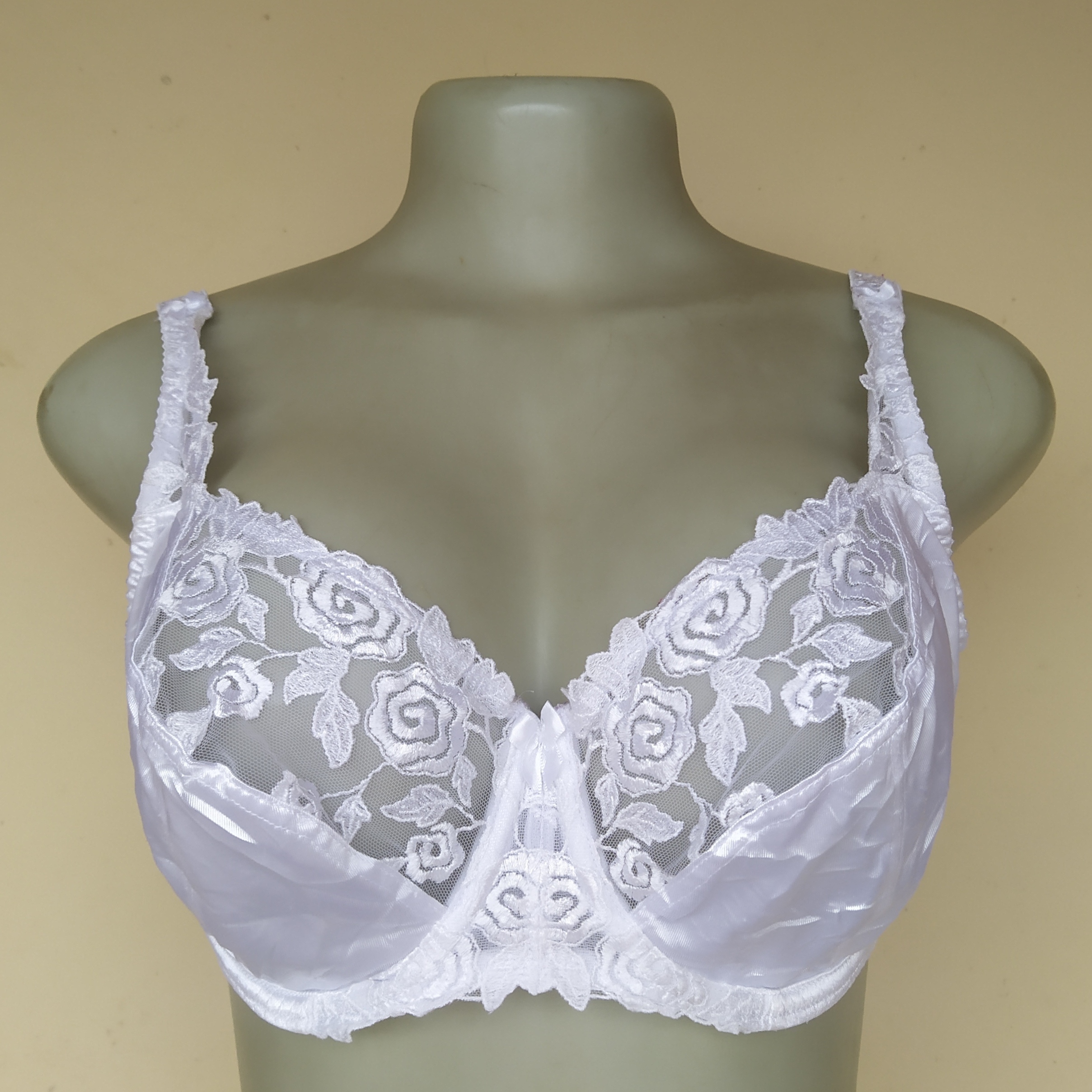 32F - Fantasie White Non Padded Bra