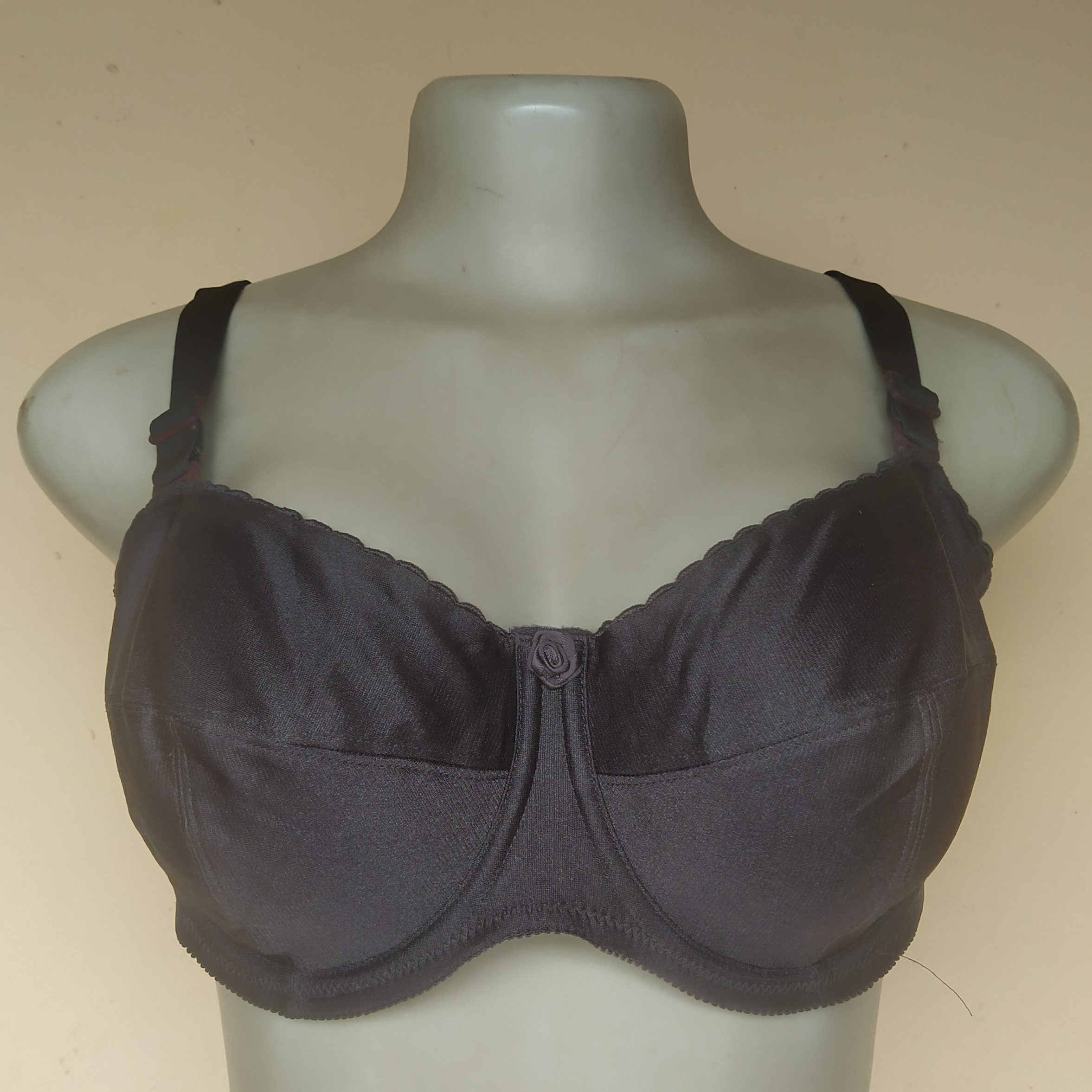40C - Fantasie Black Non Padded Bra