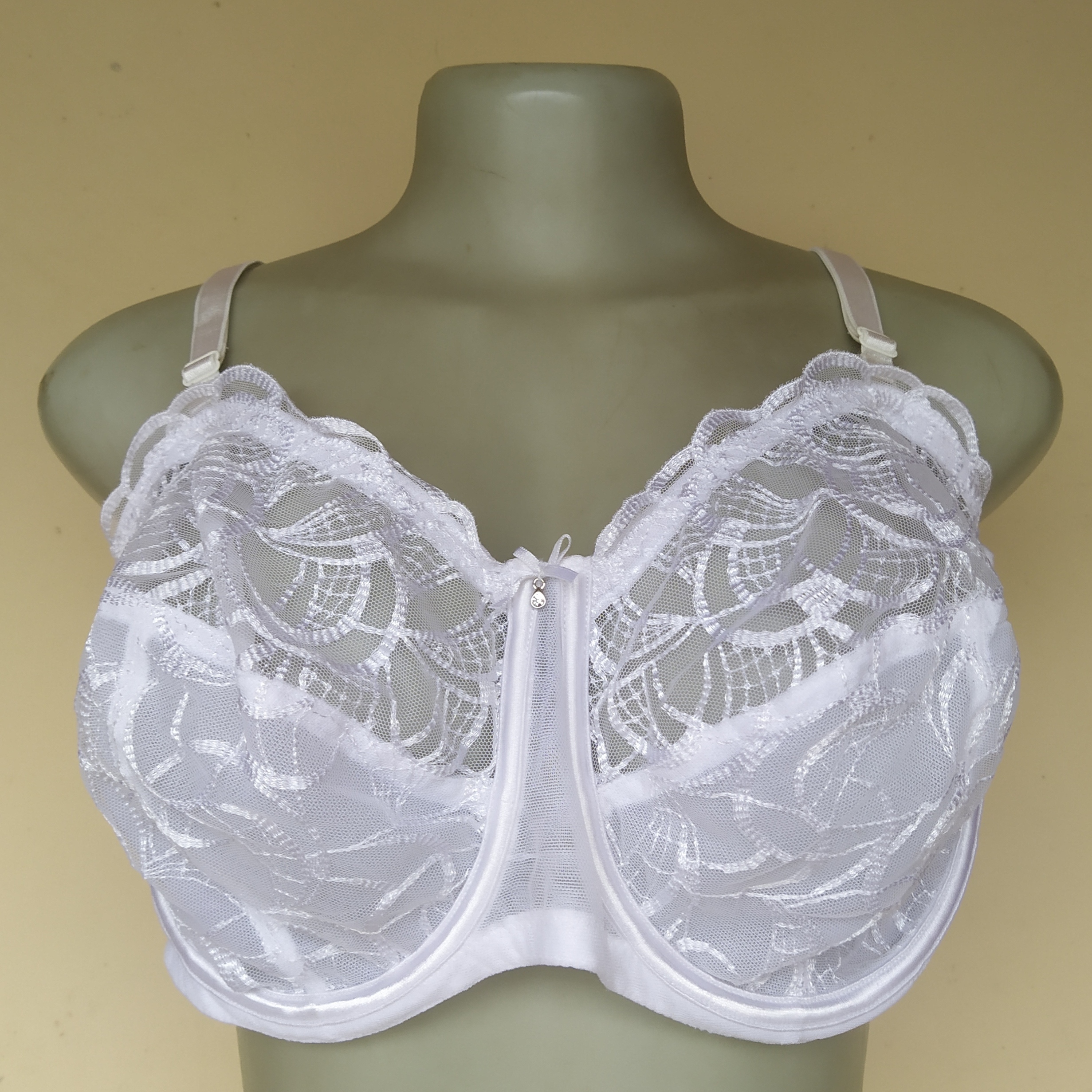 42E - M and S White Non Padded Bra