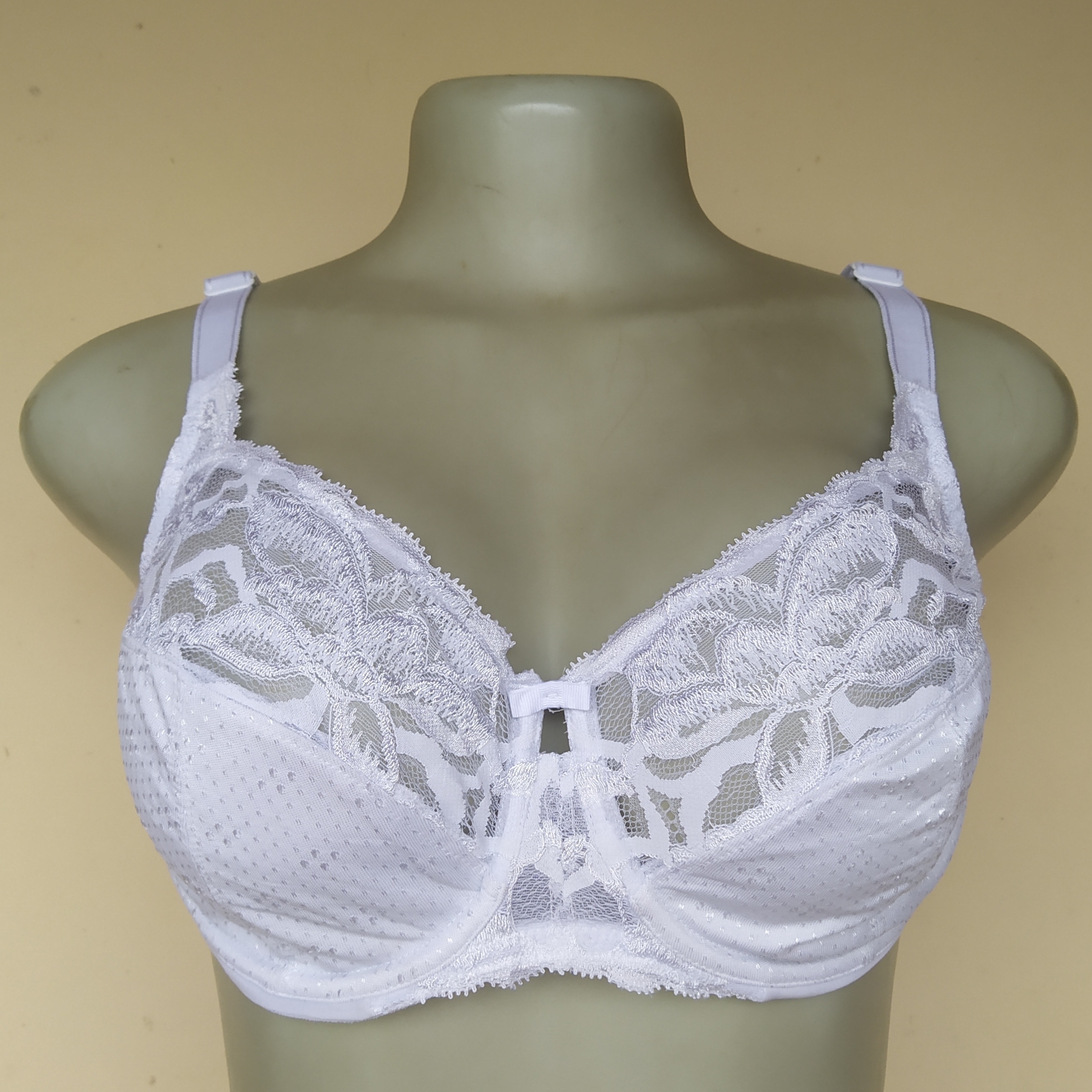 32F - M and S White Non Padded Bra