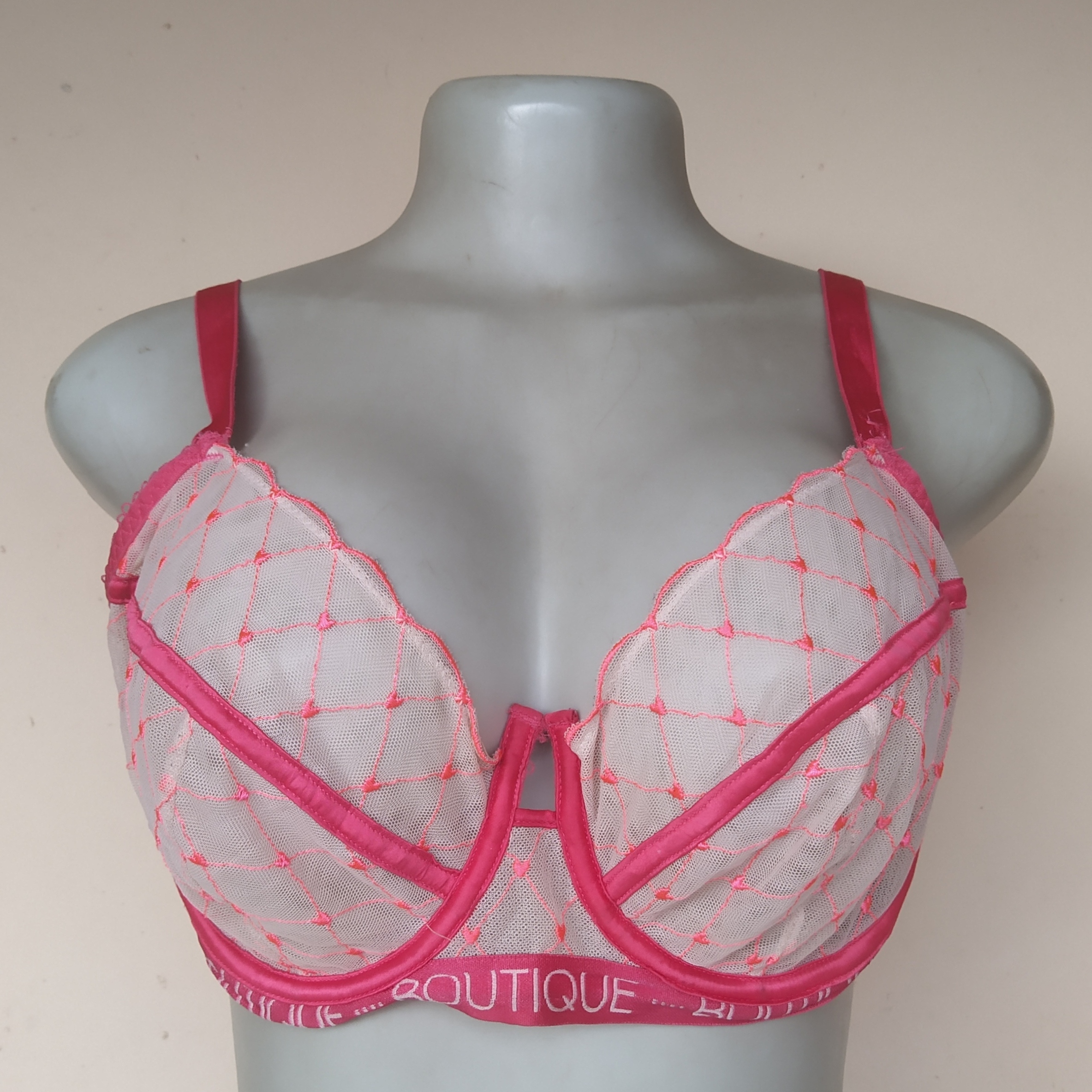 32F-M and S Patterned Non Padded Bra