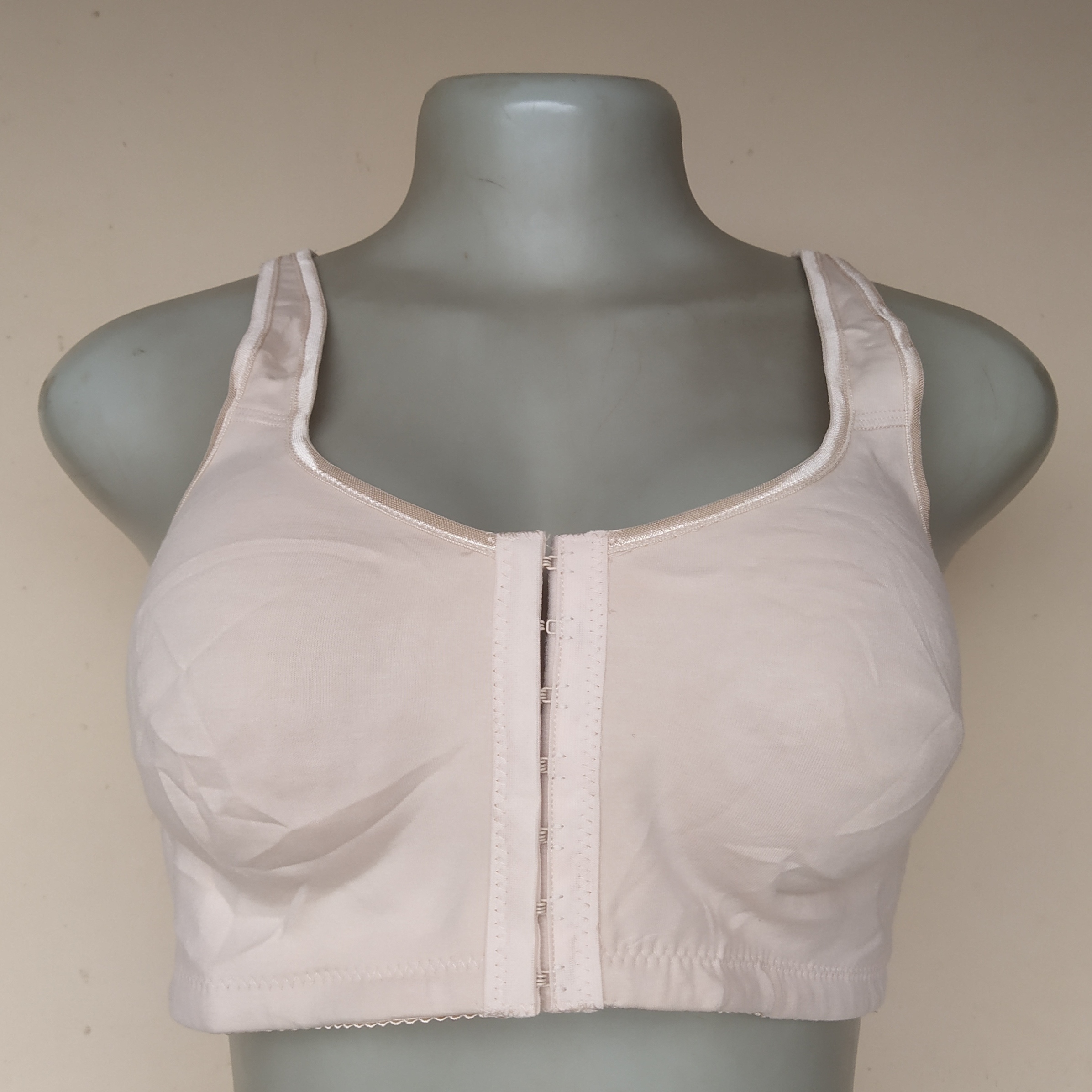 38C - Unbranded Brown Front Hook Non Wired Non Padded Bra