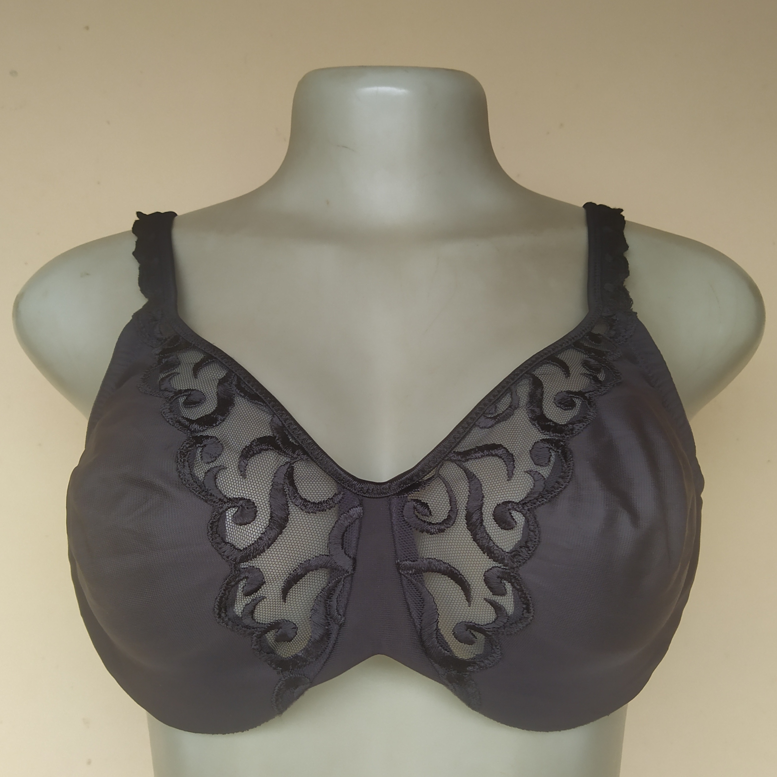 38C - Lilyette Black Non Padded Bra