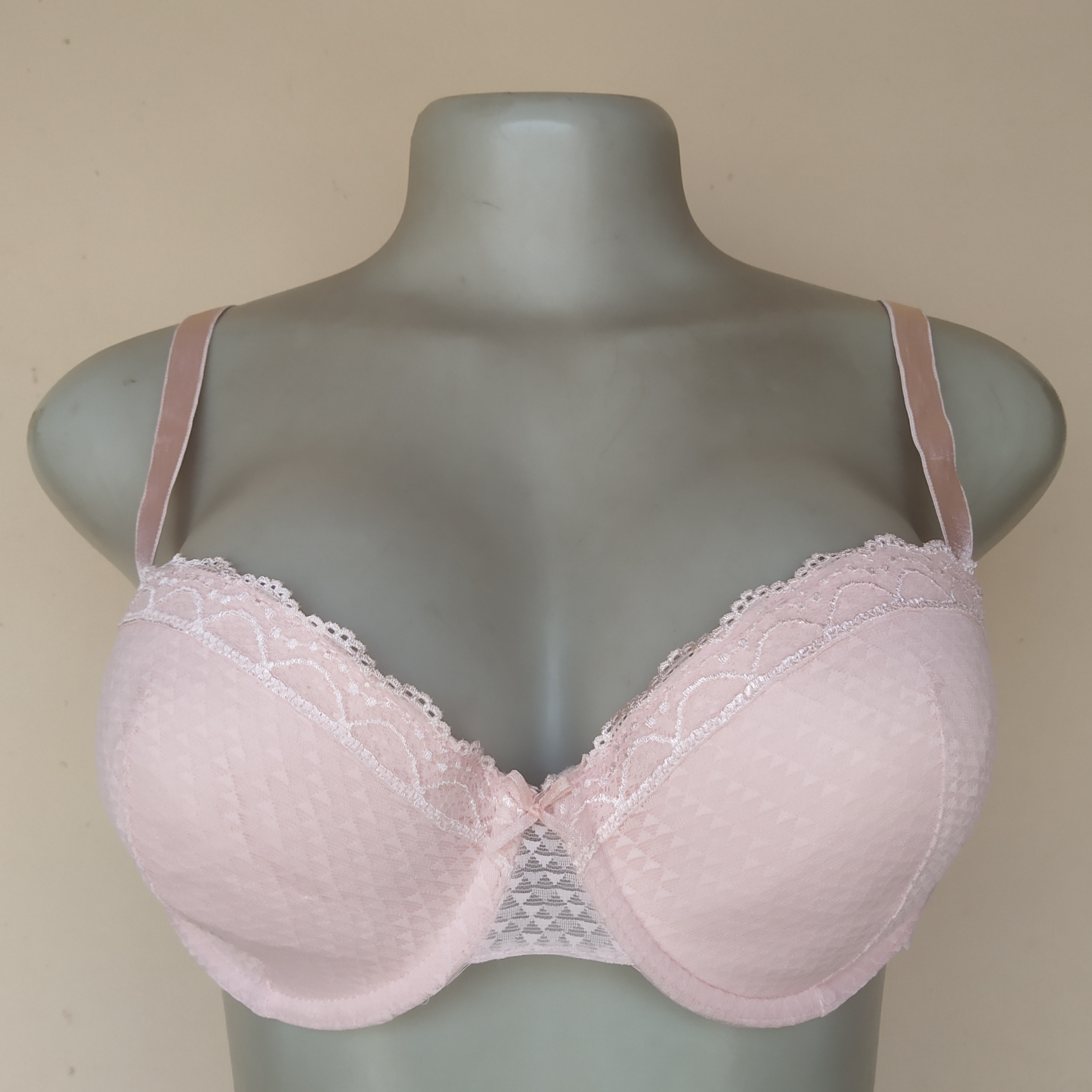 40B - EOT Pink Light Padded Bra