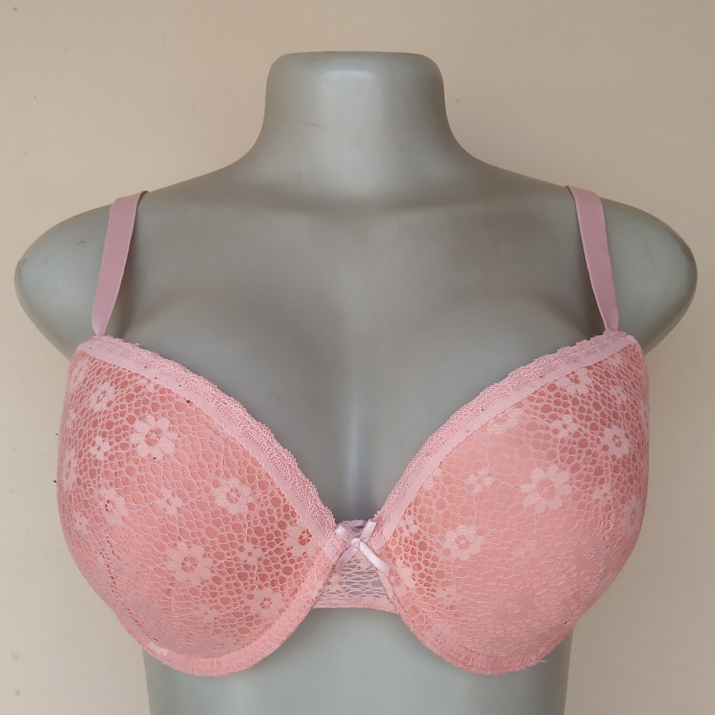 38C - Unbranded Patterned Light Padded Bra