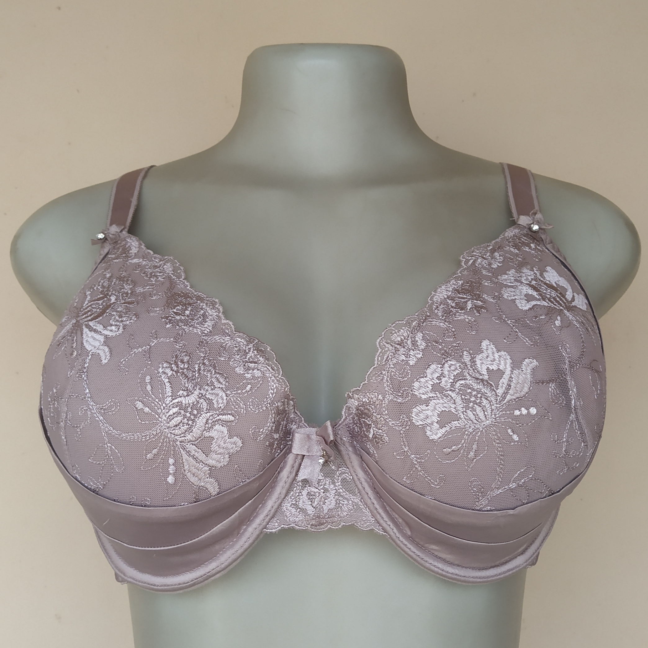 40B - M and Co Patterned Light Padded Bra