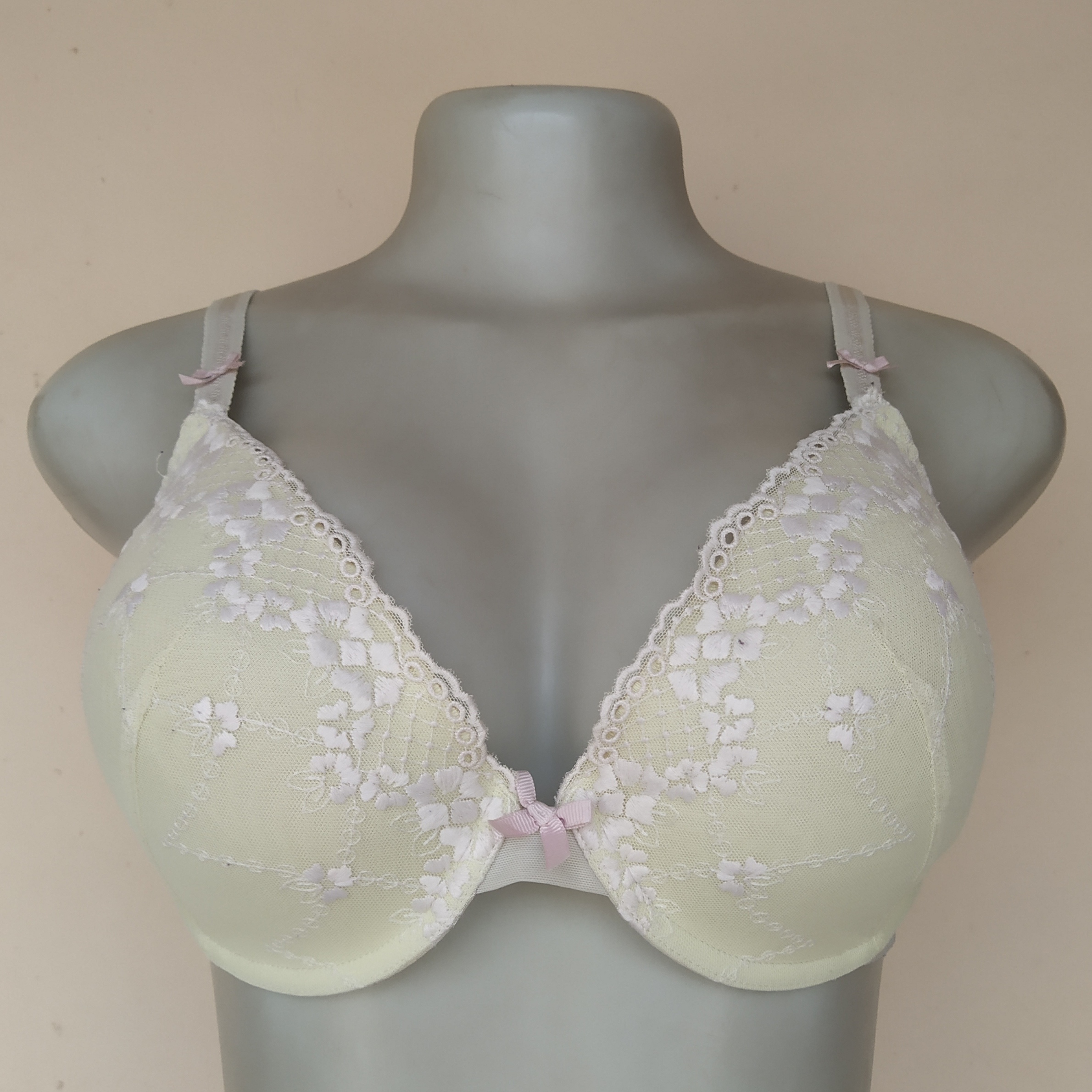 38C - M and S Patterned Light Padded Bra