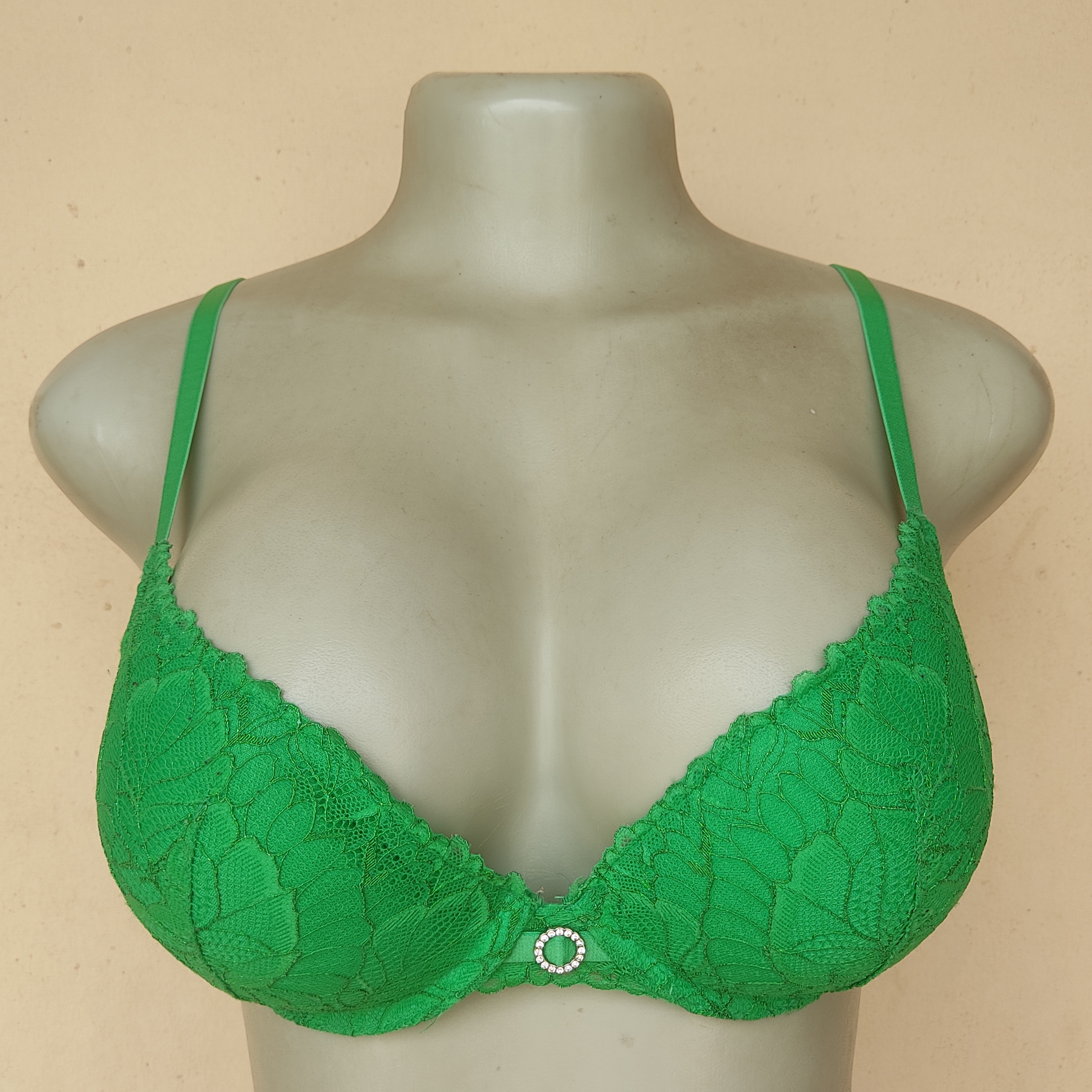 36B - Primark Green Push Up Bra