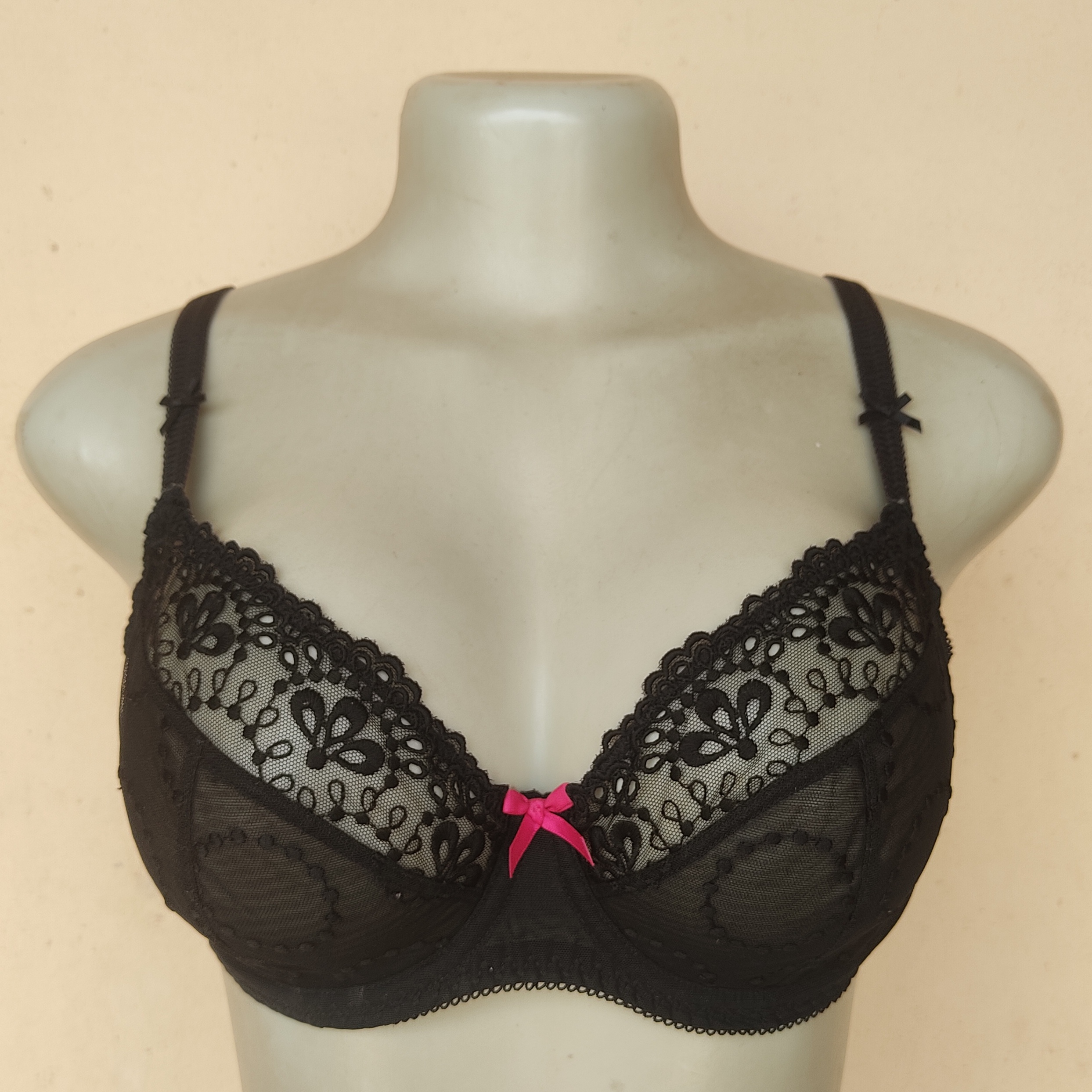 36C-M and S Black  Non  Padded Bra
