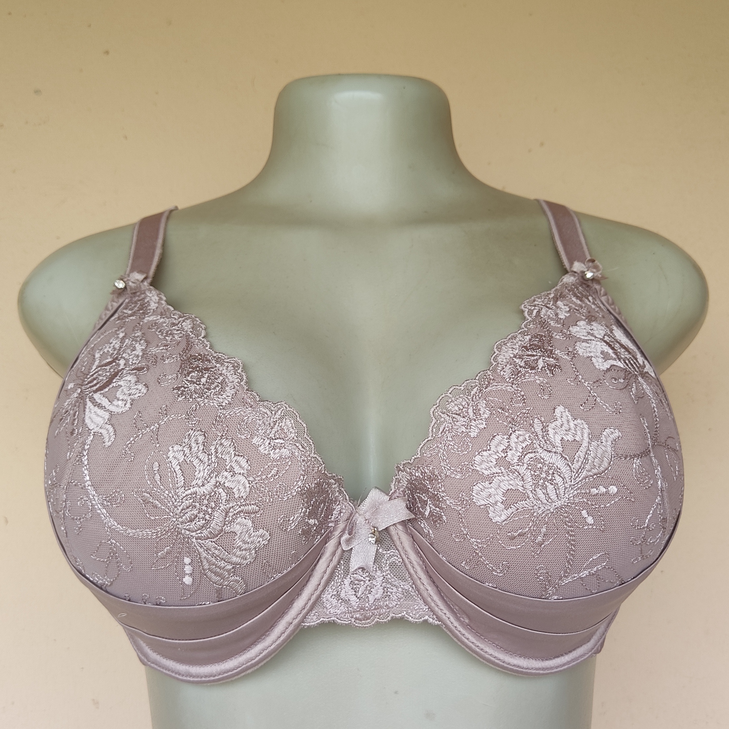40B - M and Co Patterned Light Padded Bra