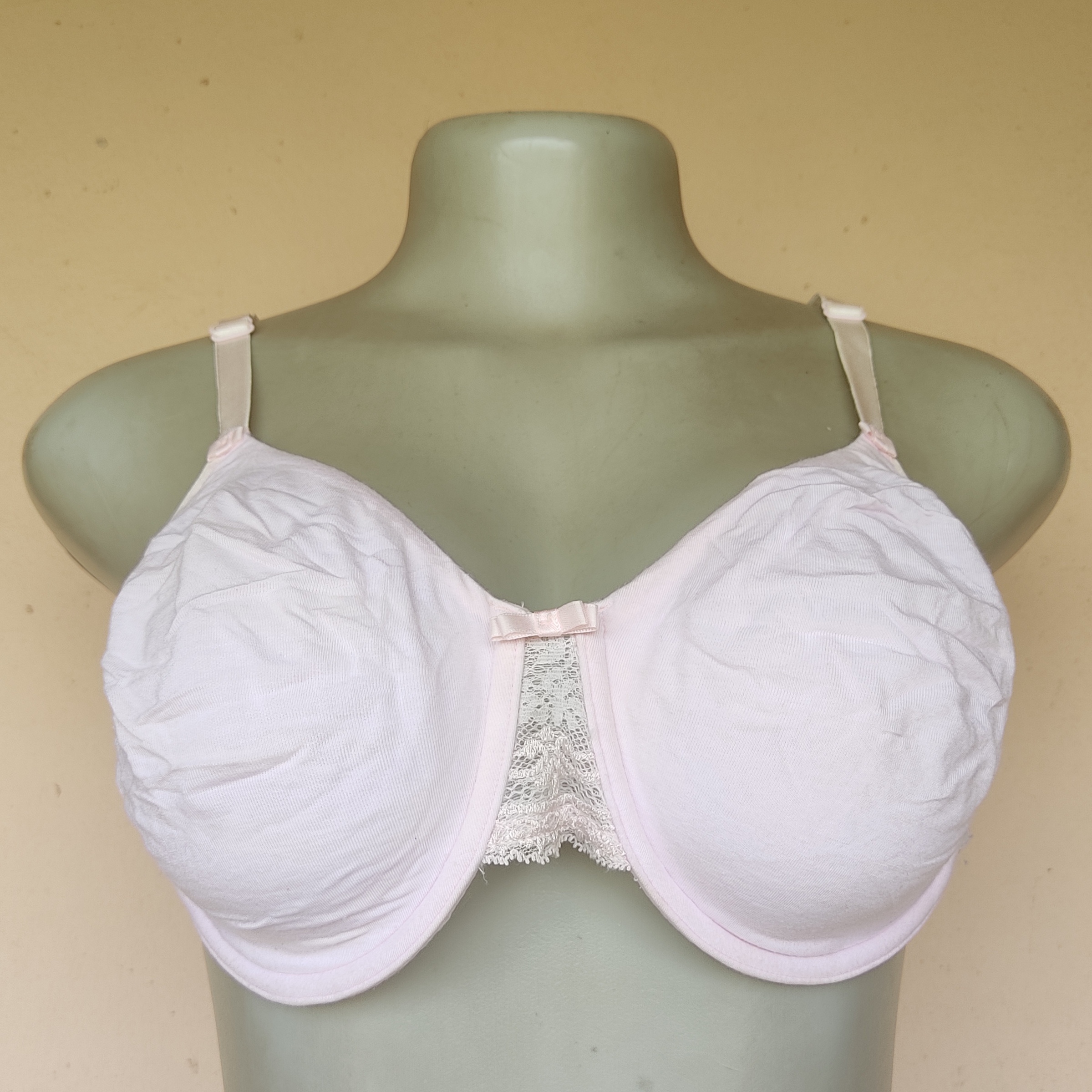 40C - Marks and Spencer Pink Cotton Non Padded Bra[Hairy]