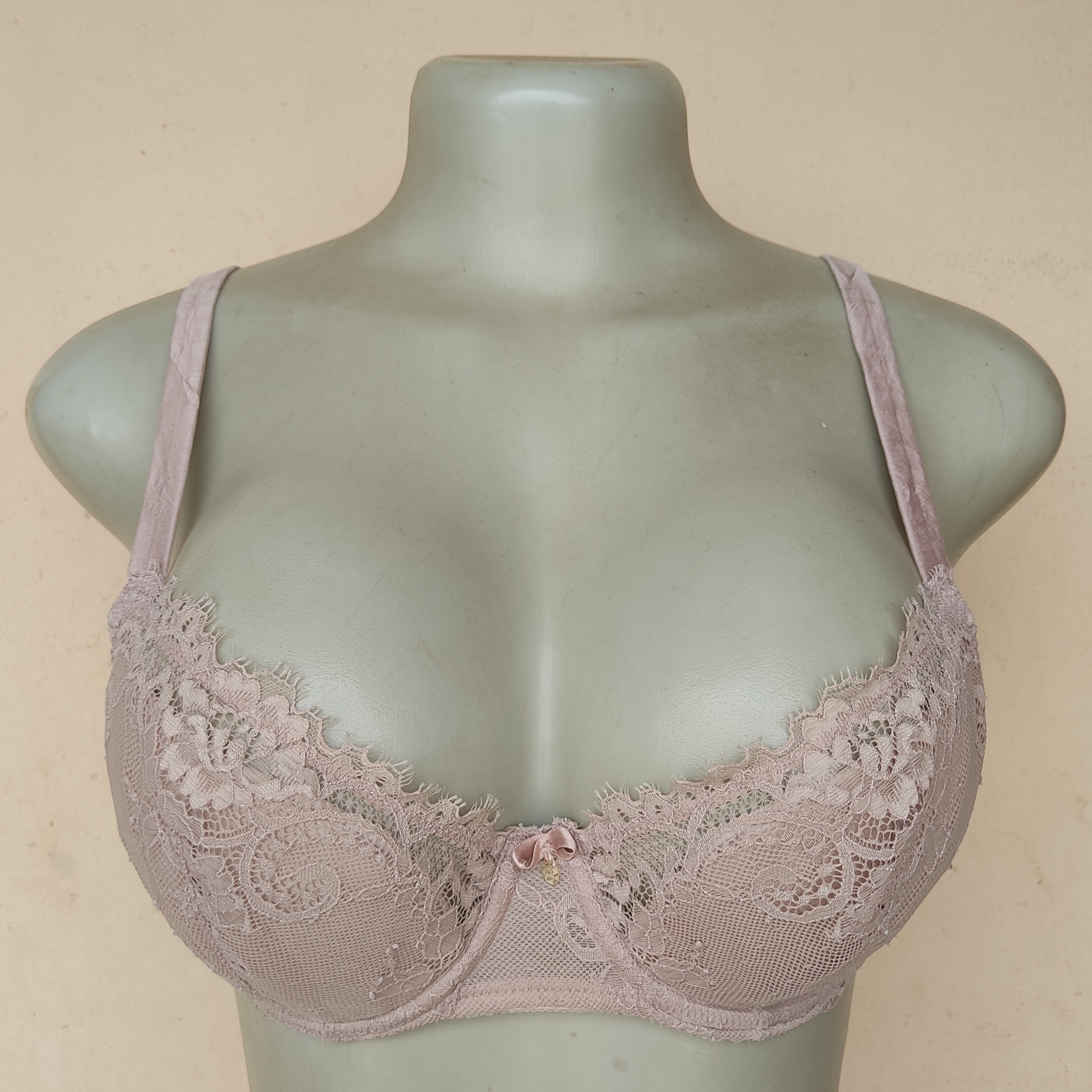 36C - M and S Patterned Very Light Padded Bra