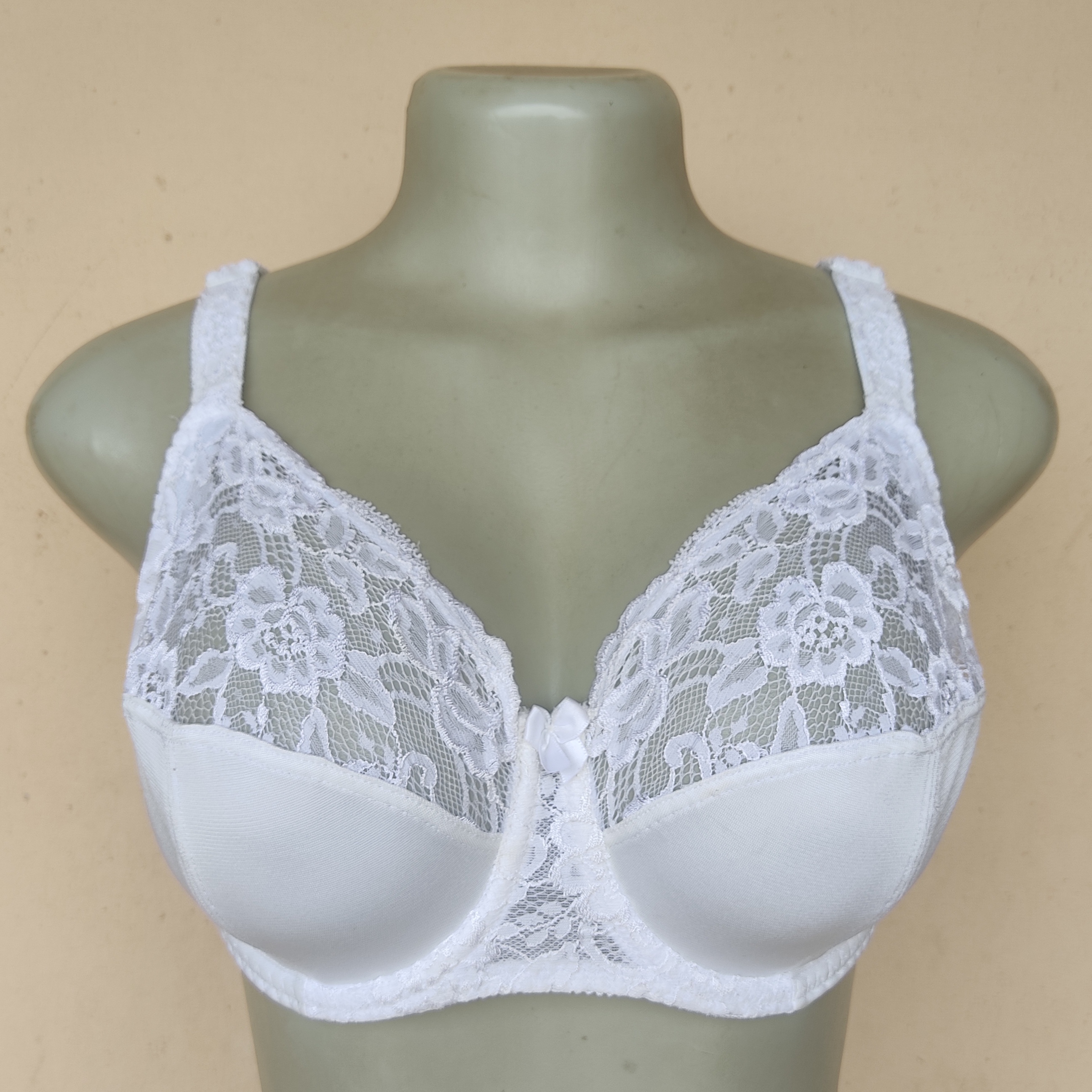 36DD - Fantasie White Non Padded Bra