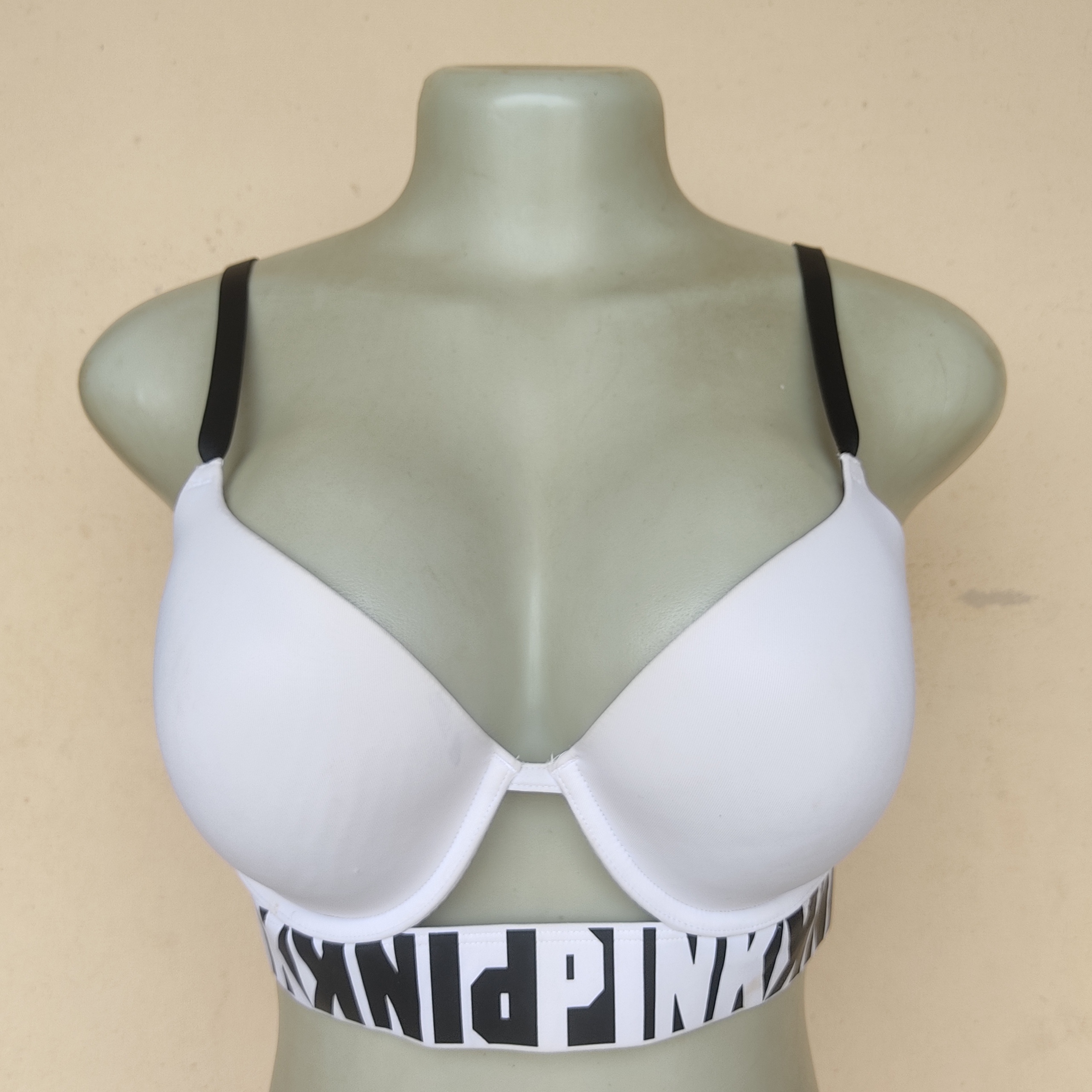 34D - Victoria's Secret Off White Light Padded Bra(INK)