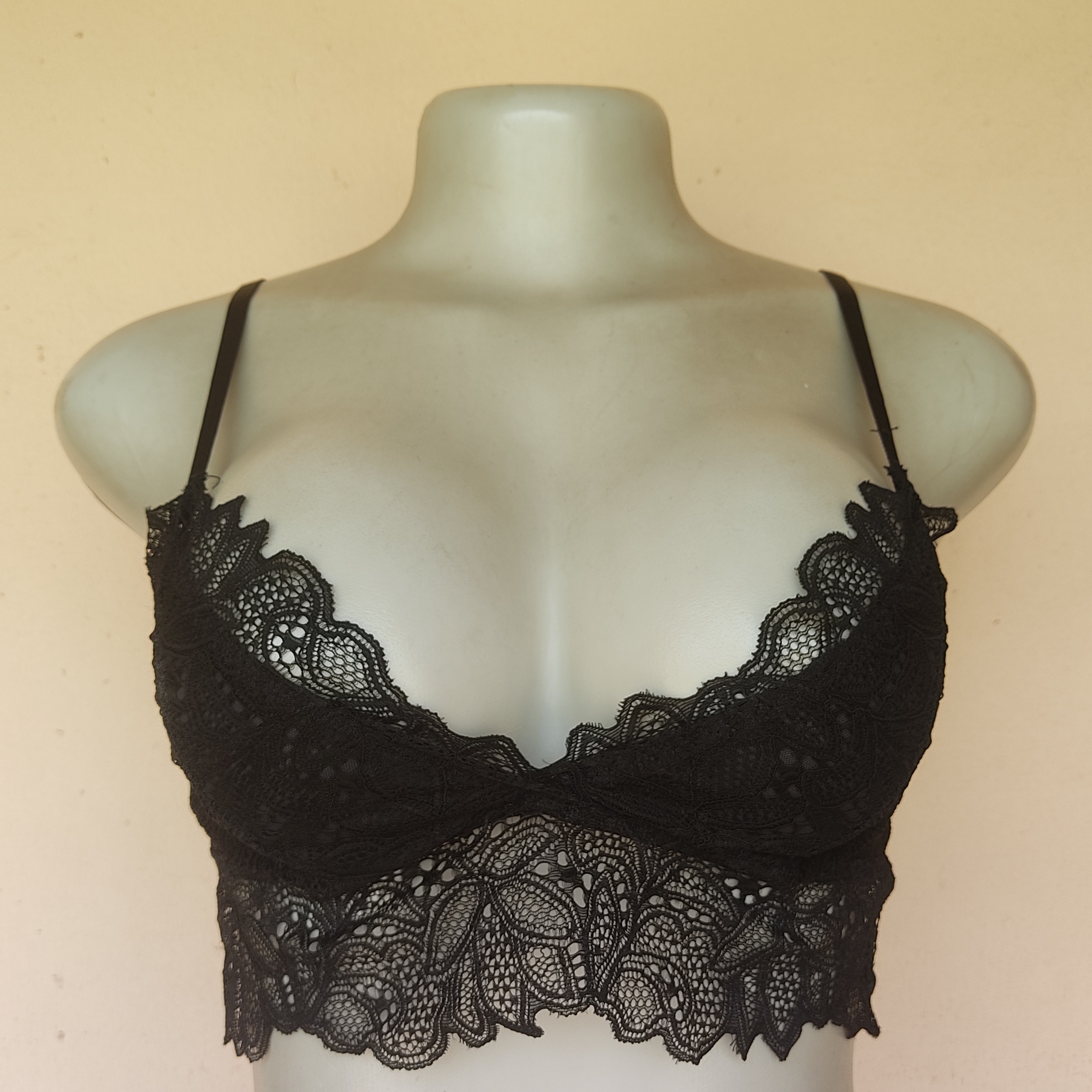 UK 14 - Secret Possessions Black Bralette