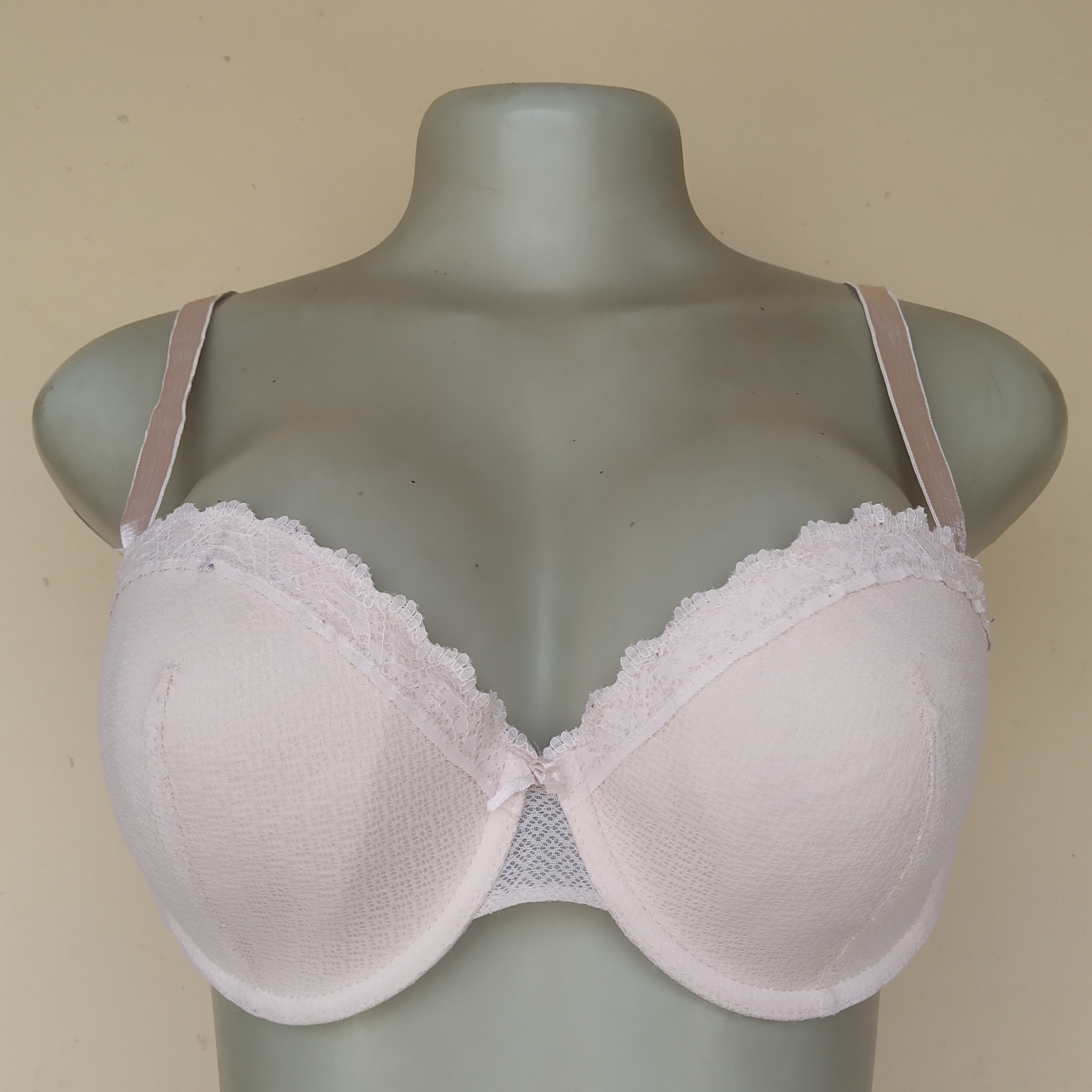 40B - Exclusive Of Trimmings Pink Light Padded Bra