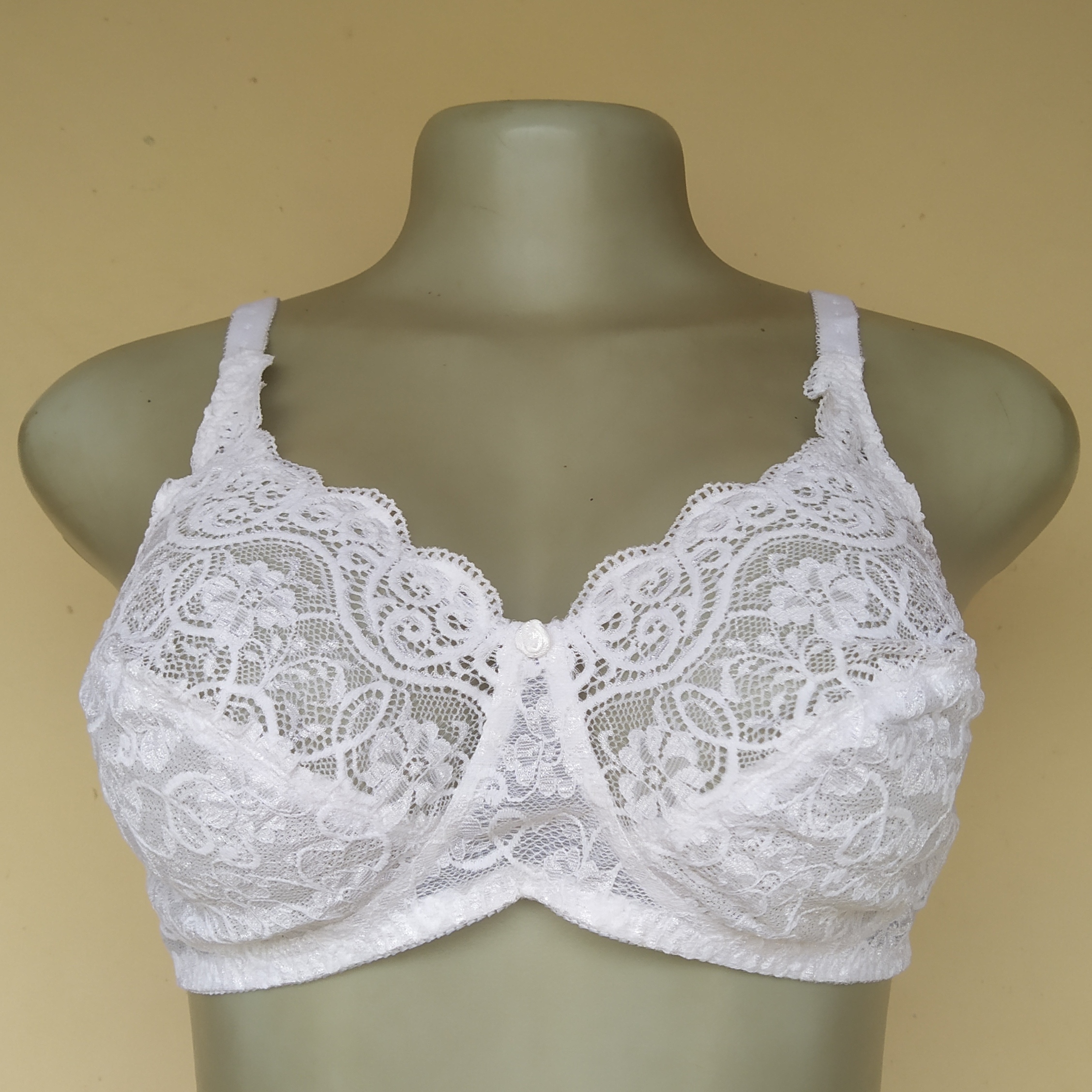 38B- Triumph White Non Wired Non Padded
