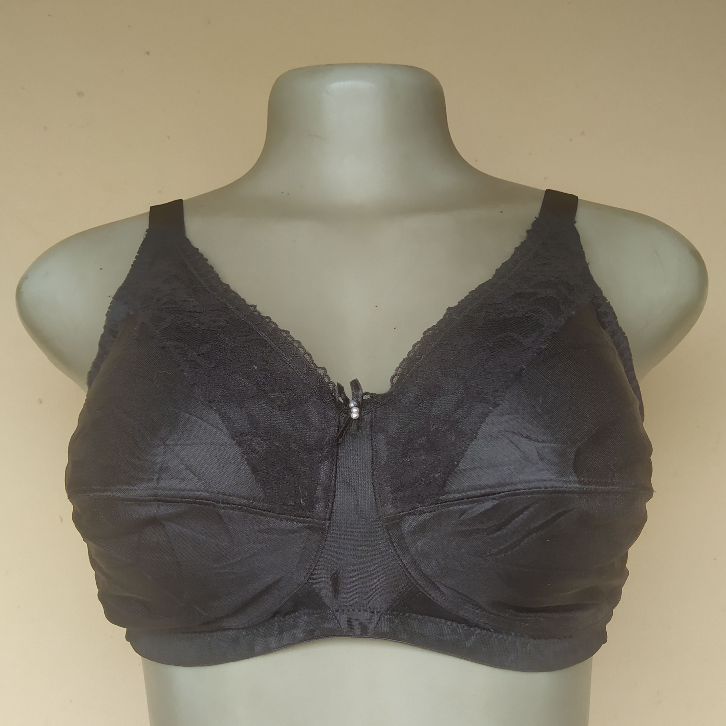 38C- Amoena Black Non Wired Non Padded