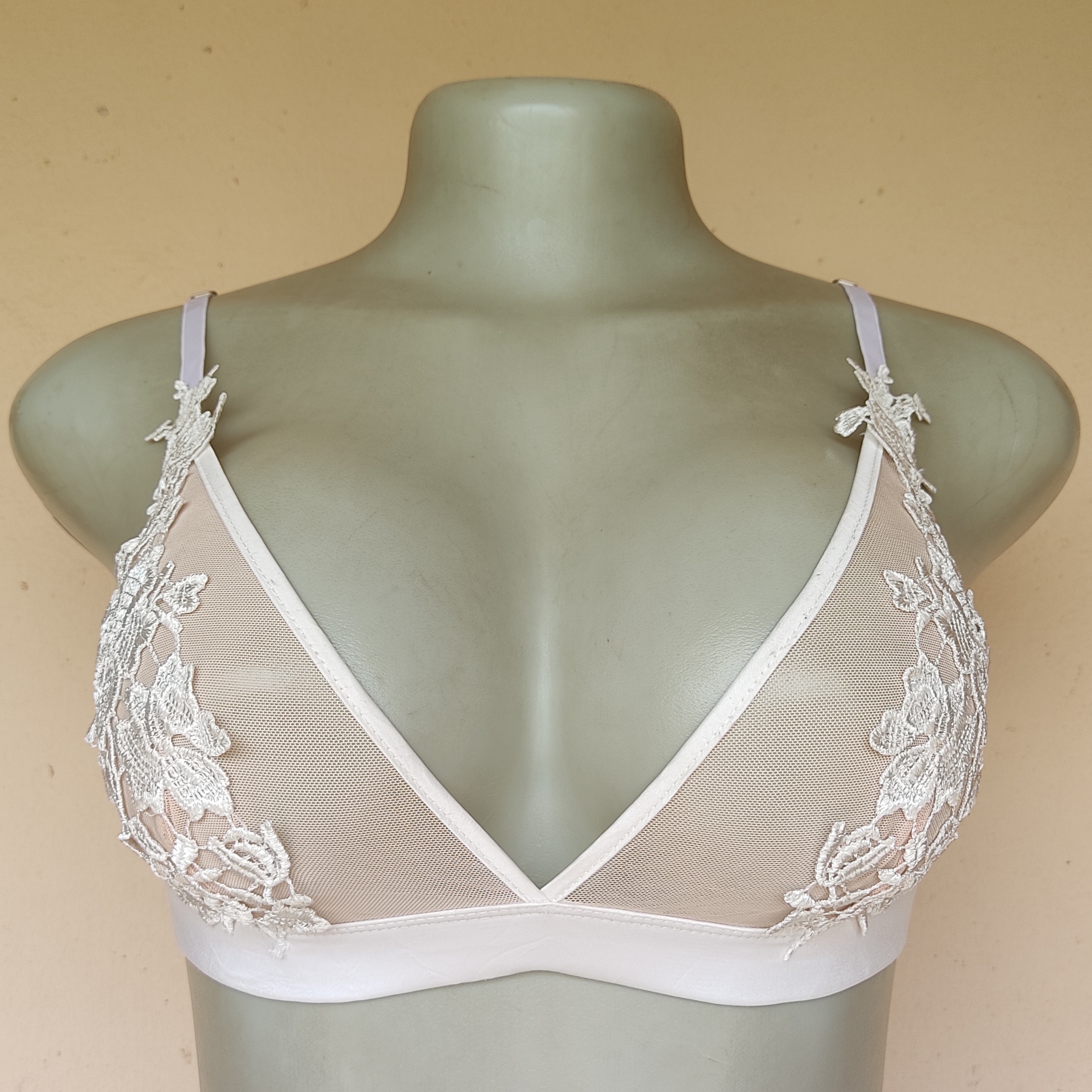 UK 10-12 - Secret Possession Patterned Mix Bralette
