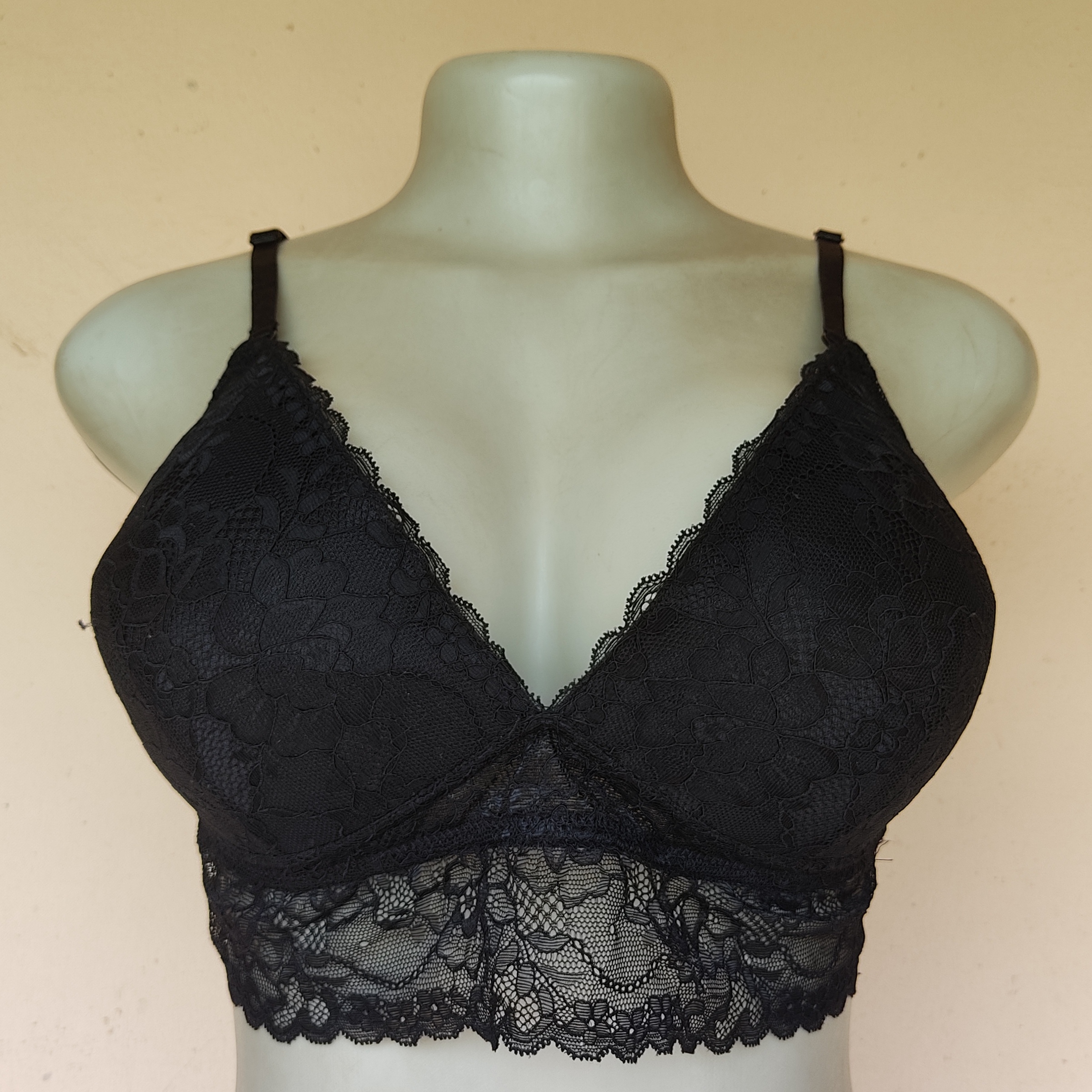 UK 18 - Secret Possession Black Bralette