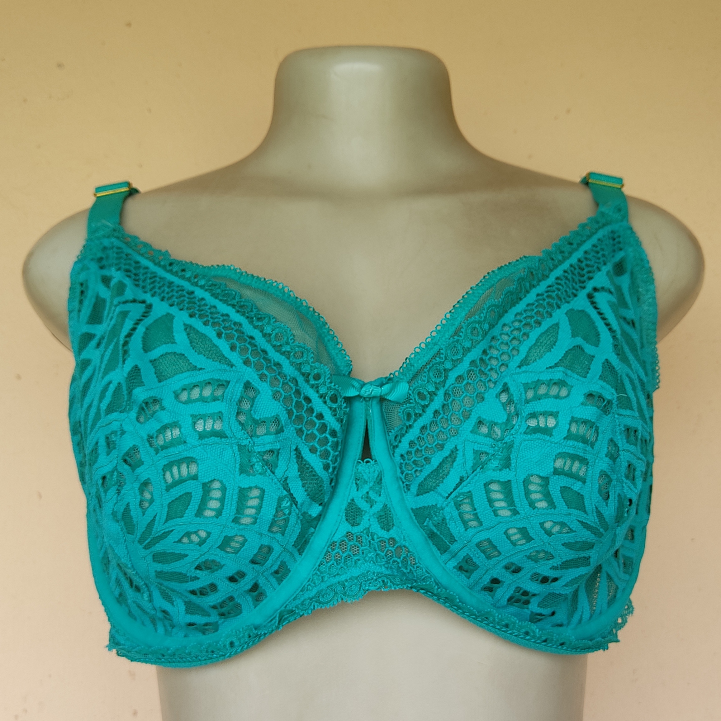 36G - M and S Munsell Green With Size 12 Non Padded Bra