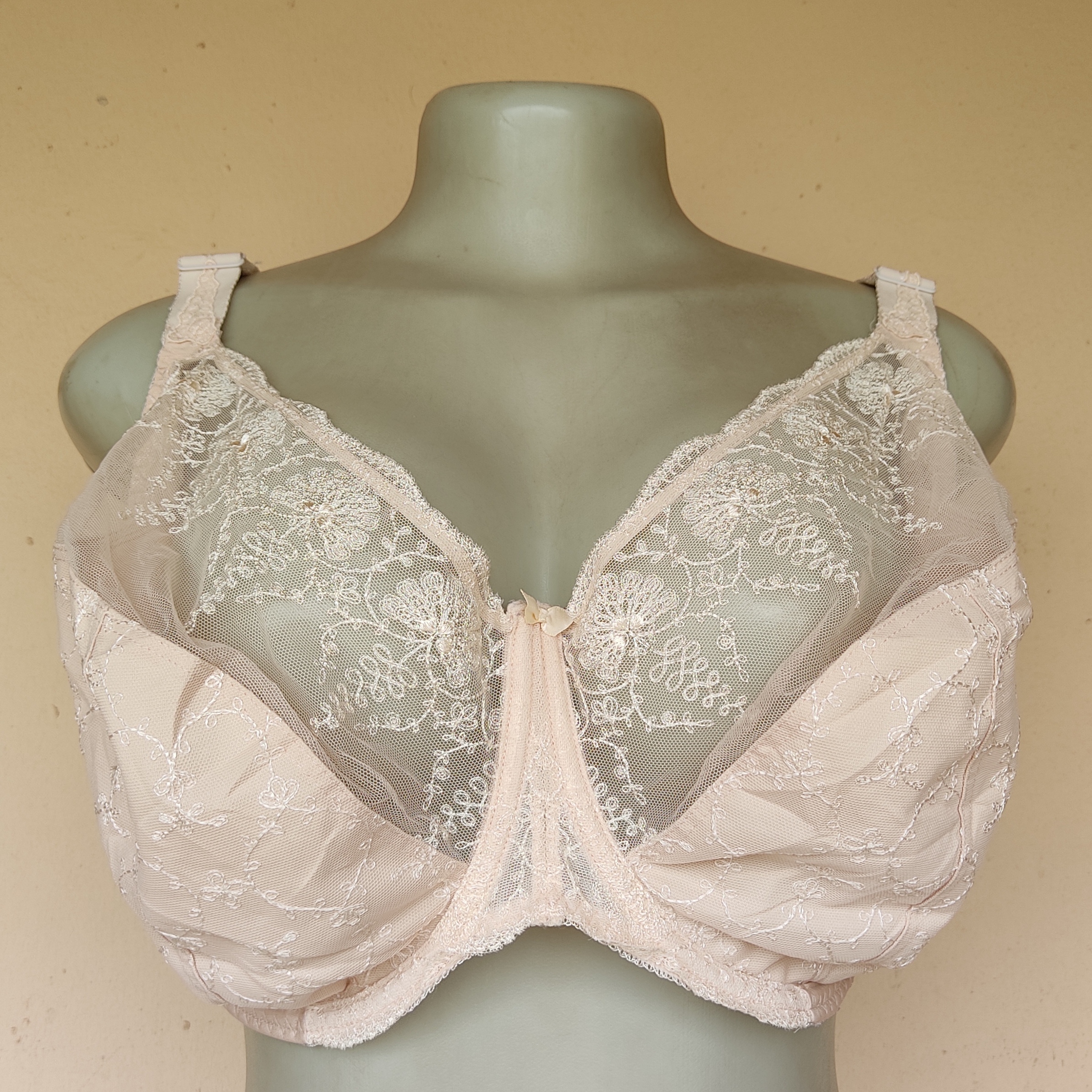 38H- Fantasie Patterned Non Padded Bra