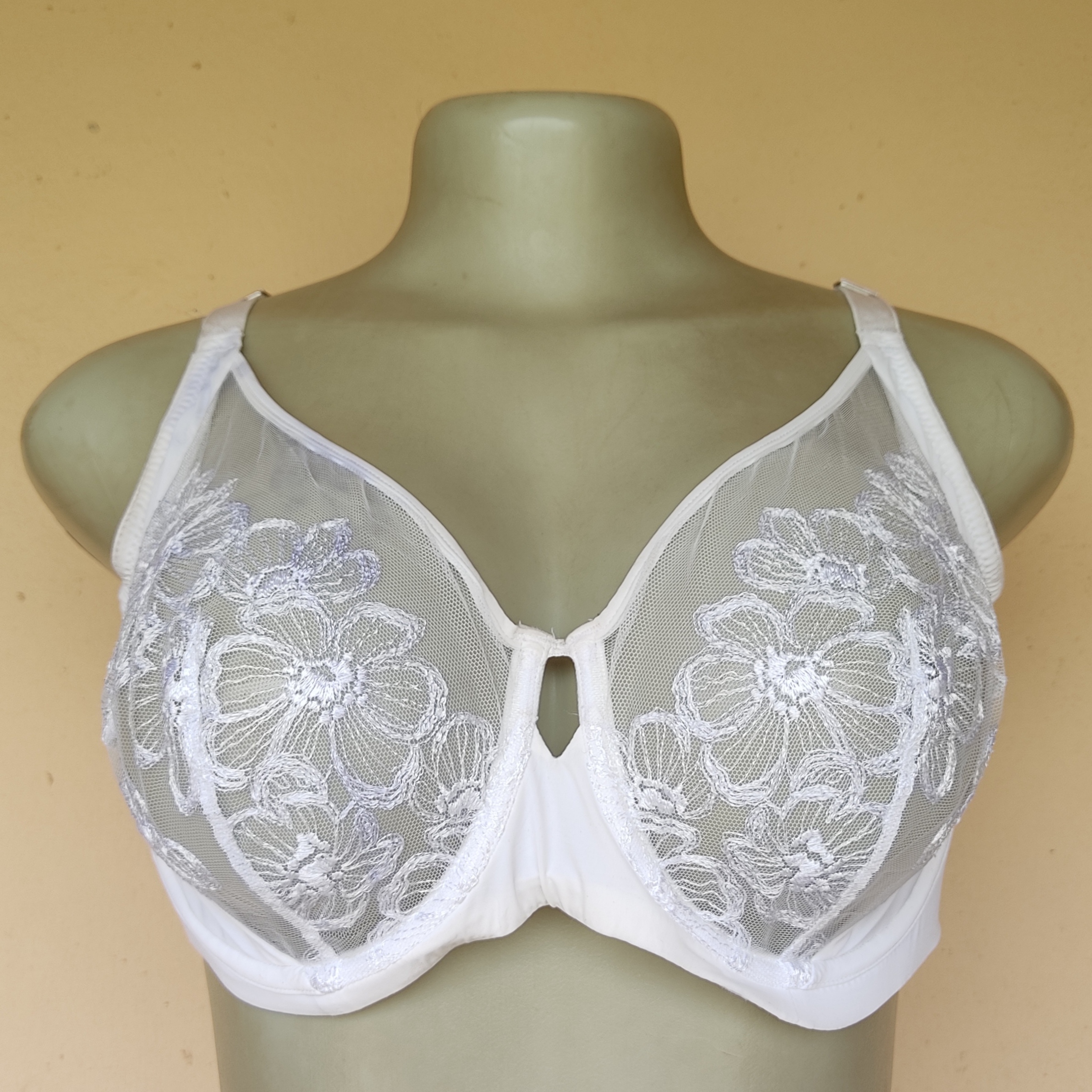42B- M and S White  Non Padded Bra