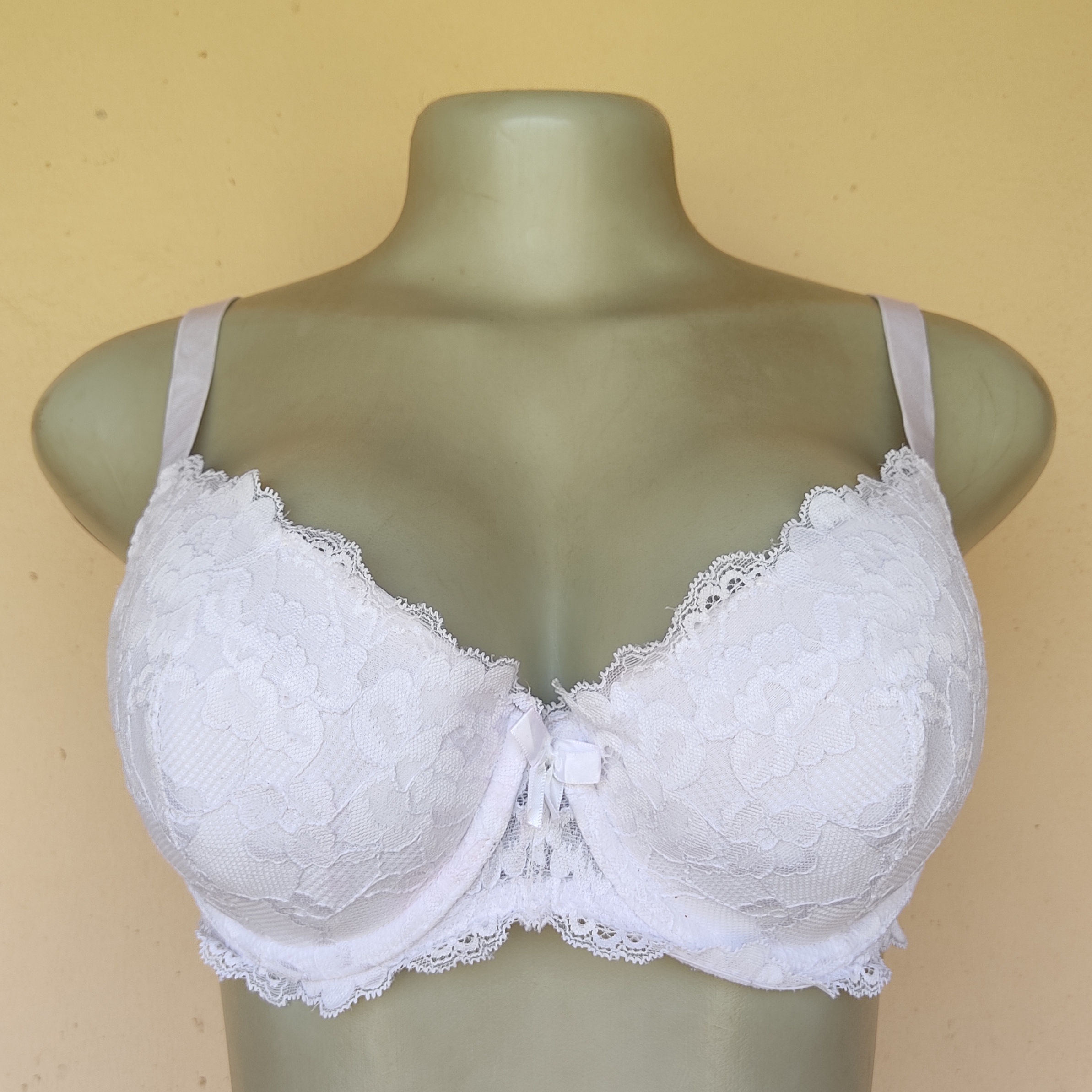 38C - George White Light Padded Bra