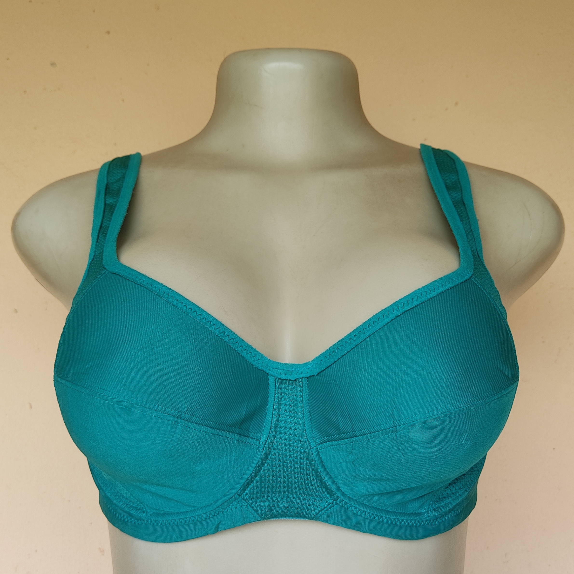 34C - M and S Green Sport Bra