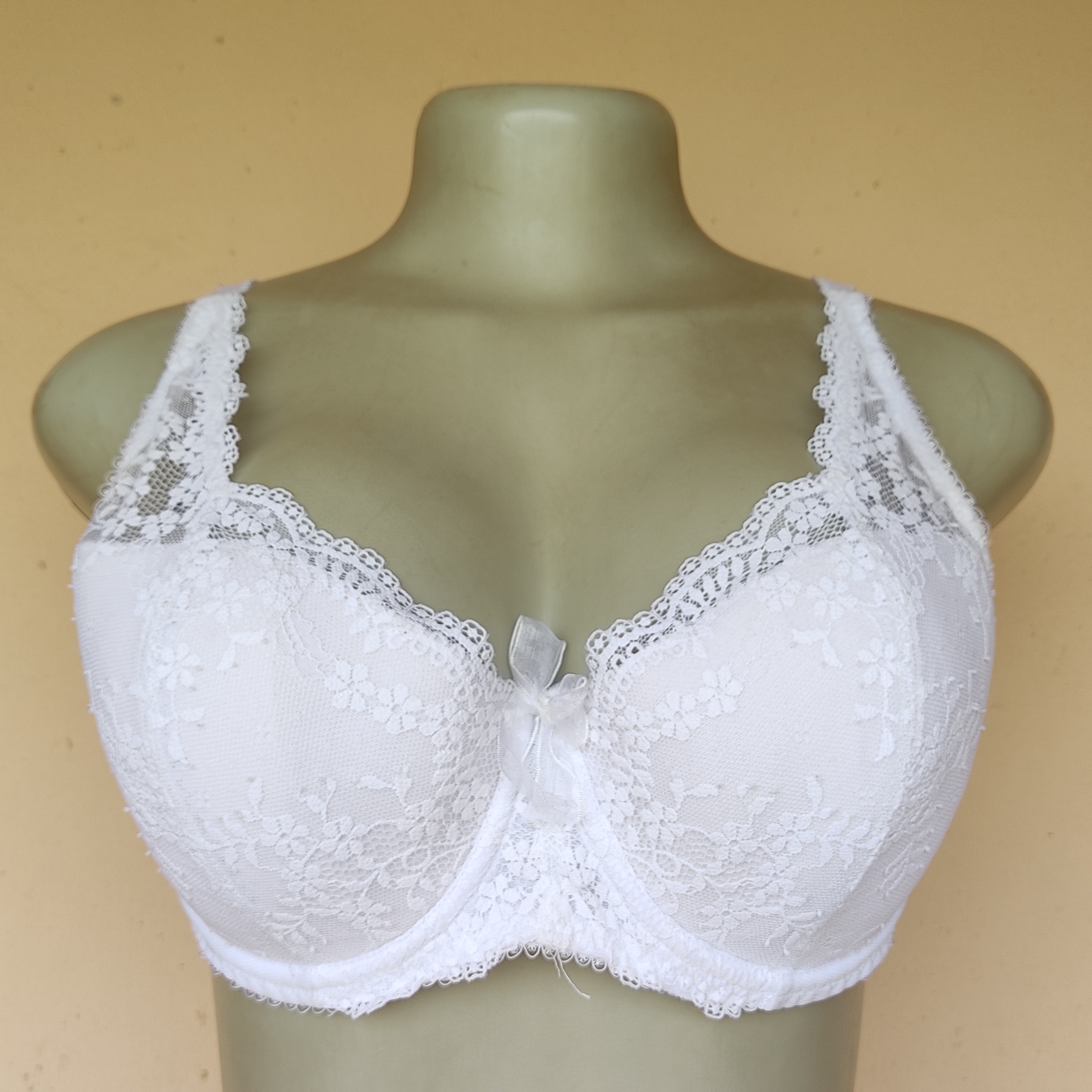 36D - Pour Moi White Light Padded Bra
