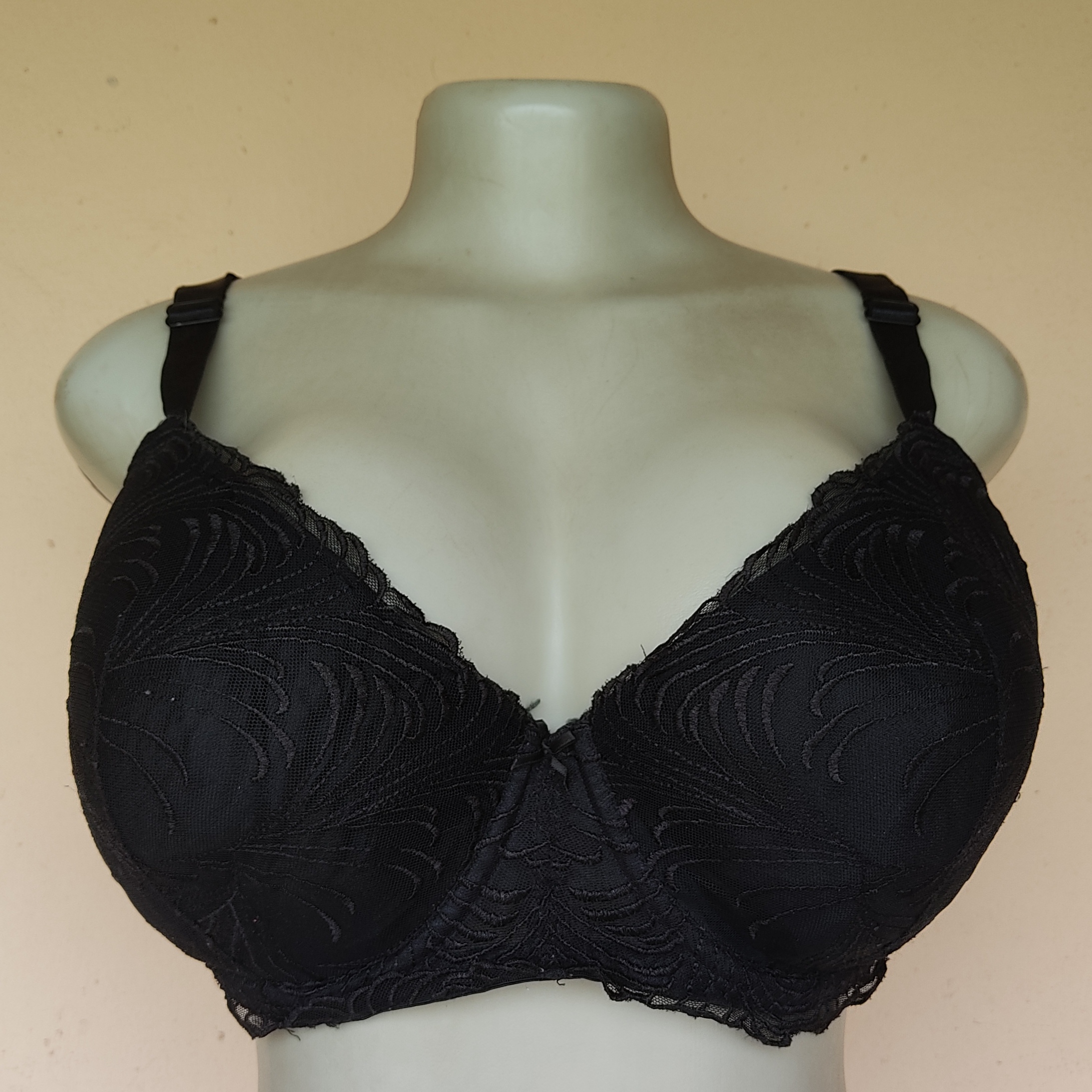 38F - George Black Light Padded Bra