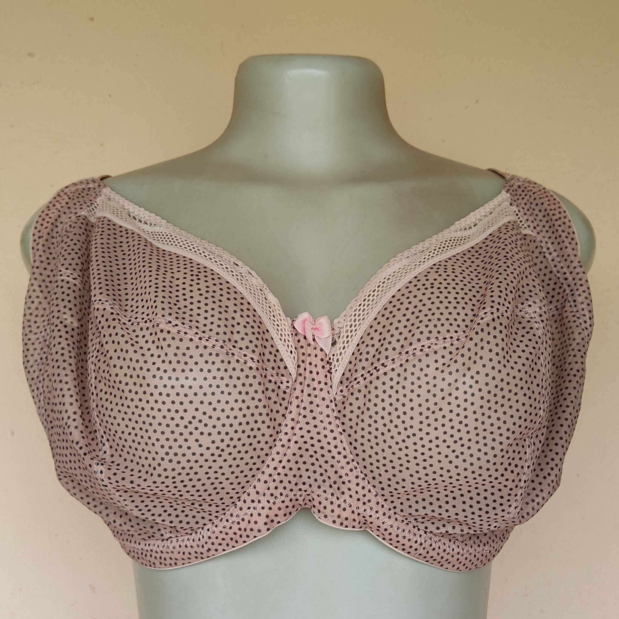 40GG - M and S Polka Dot Non Padded Bra